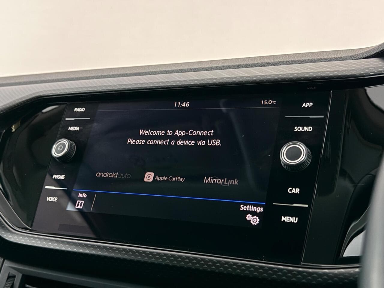 Volkswagen T-Cross thumbnail Infotainment System