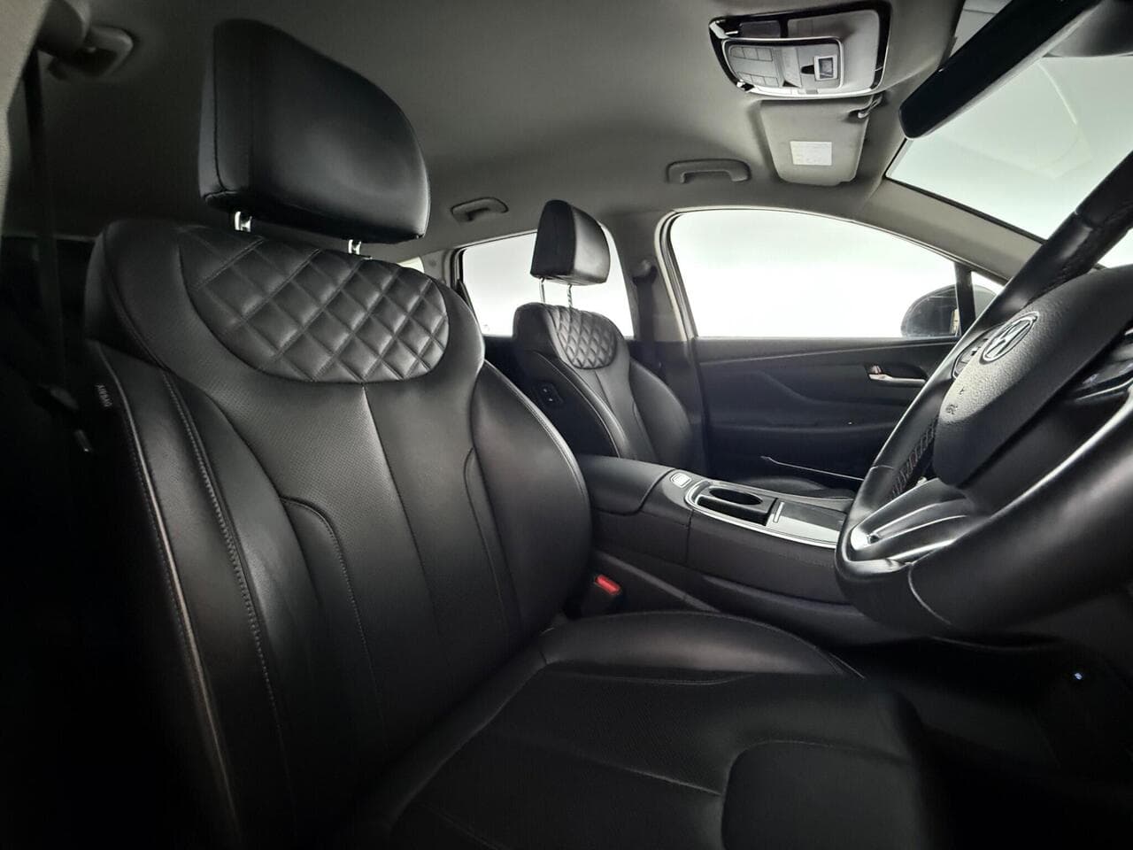 Hyundai Santa Fe thumbnail Seat Driver