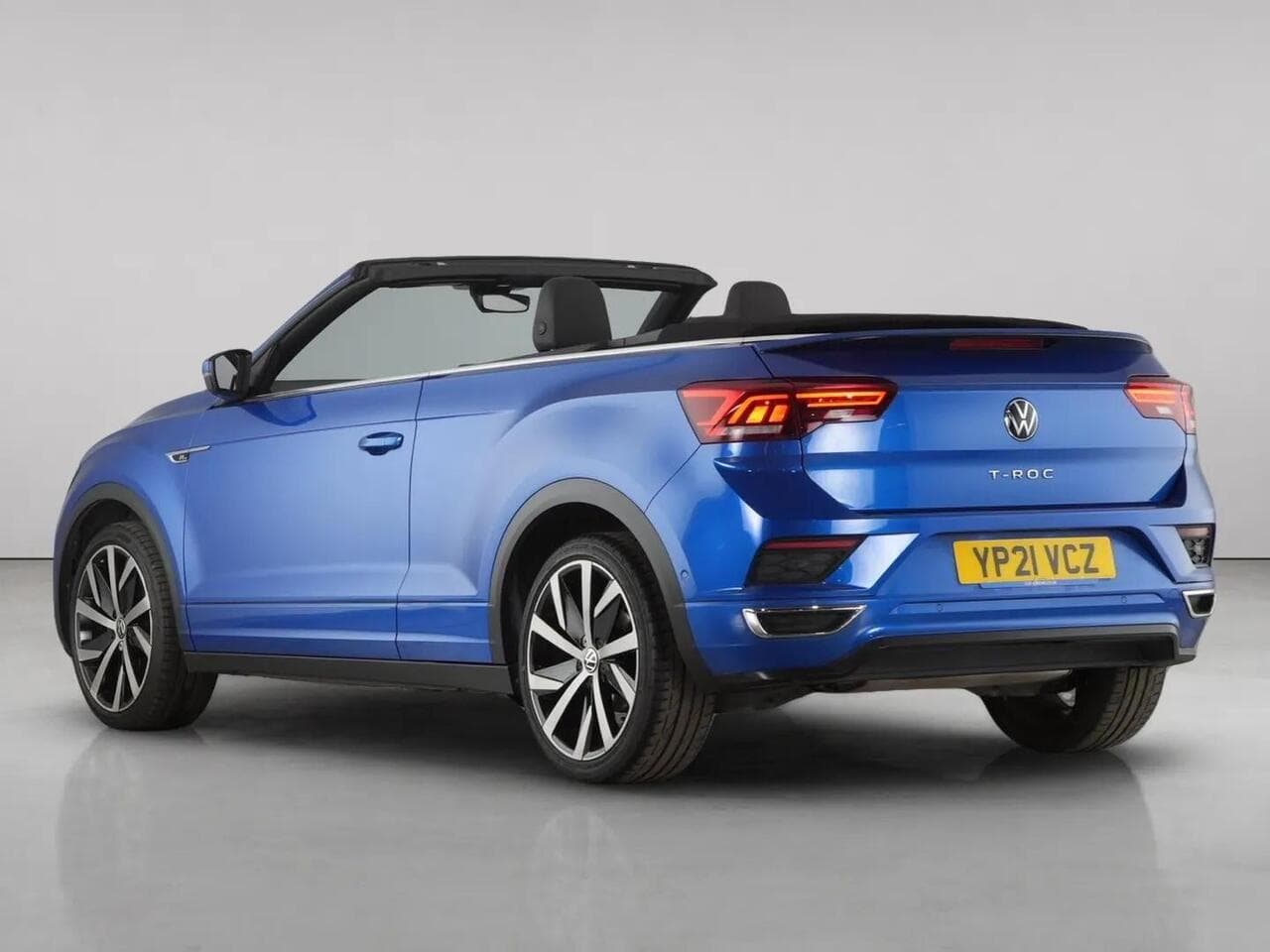 Volkswagen T-Roc thumbnail Rear Left