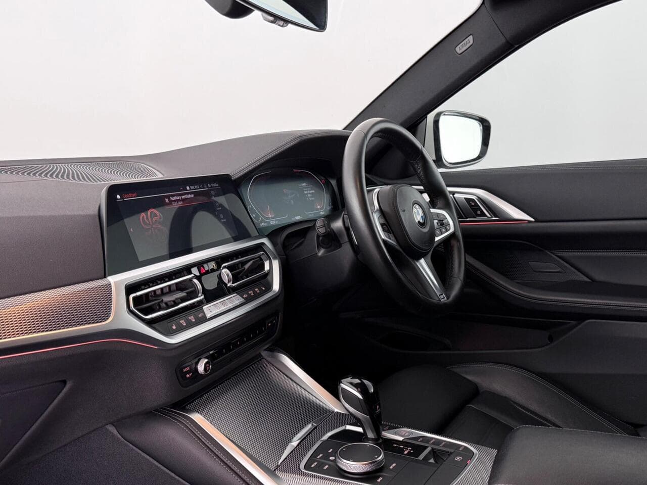 BMW 4 Series thumbnail Interior Front