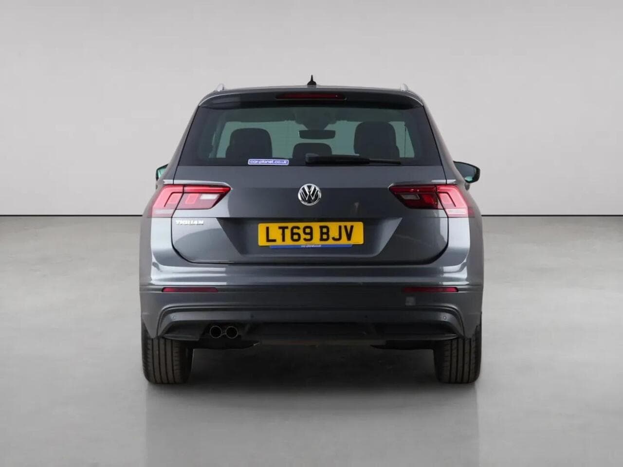 Volkswagen Tiguan thumbnail Rear