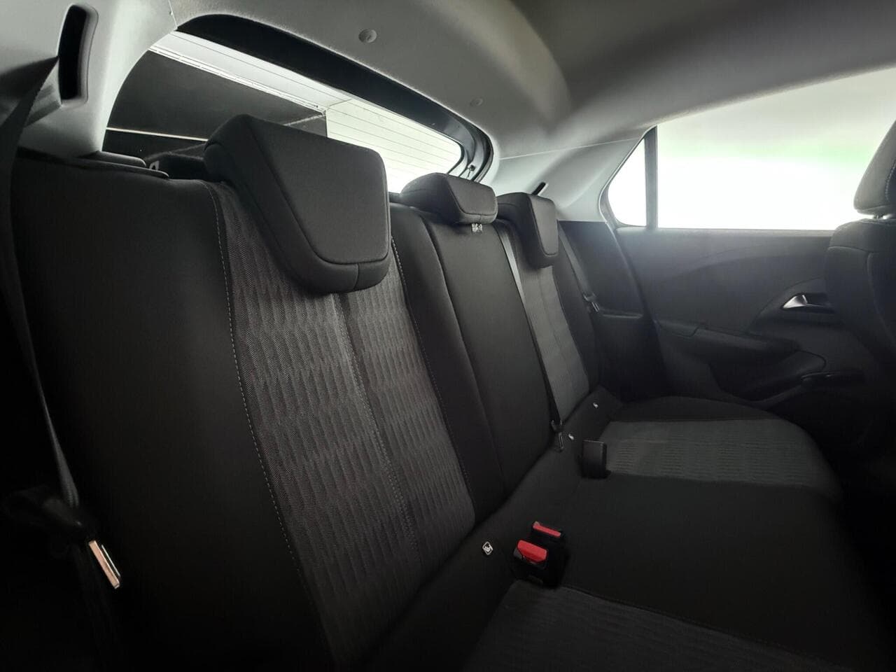 Vauxhall Corsa thumbnail Seats Rear