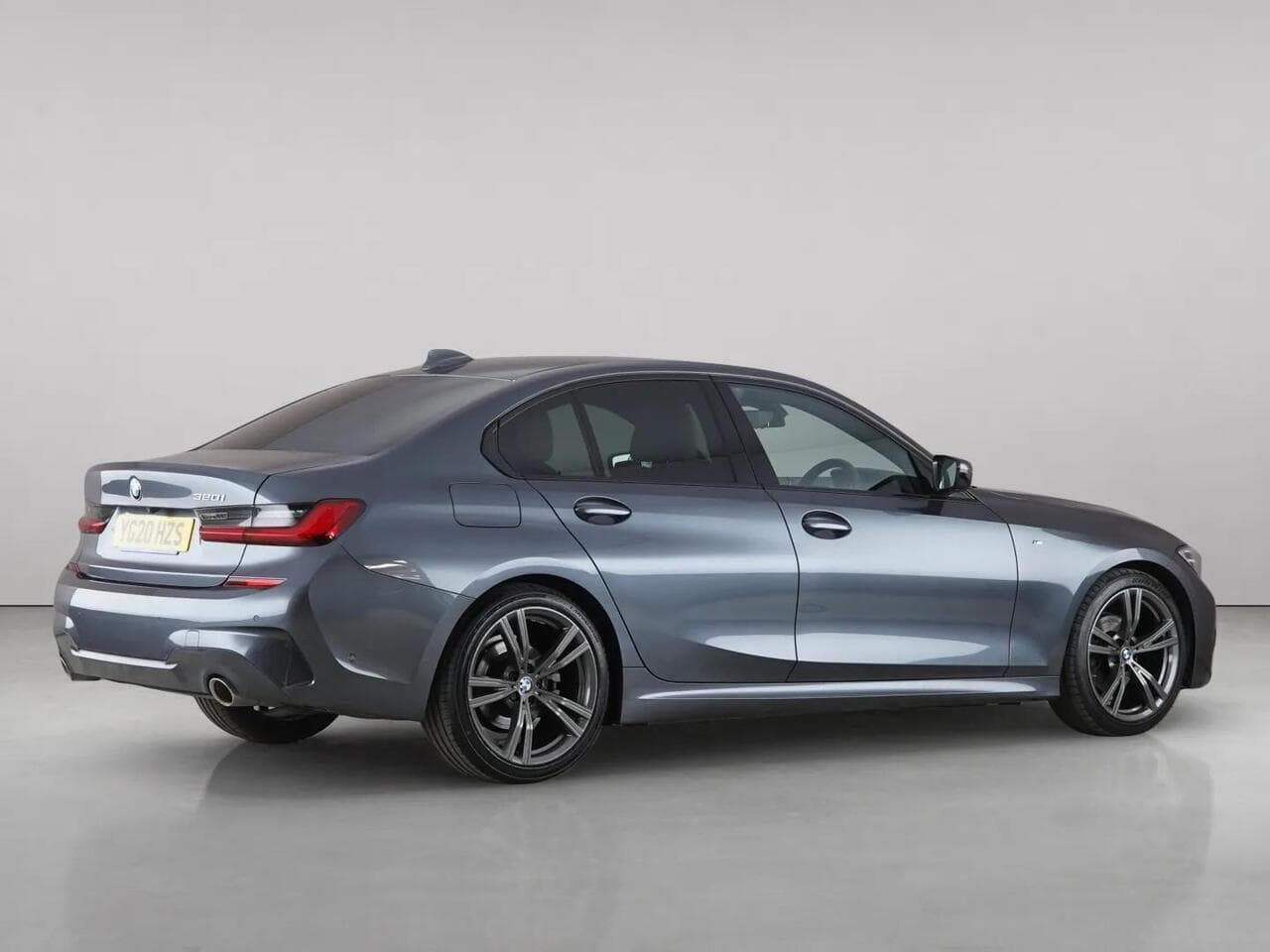 BMW 3 Series thumbnail Side Right