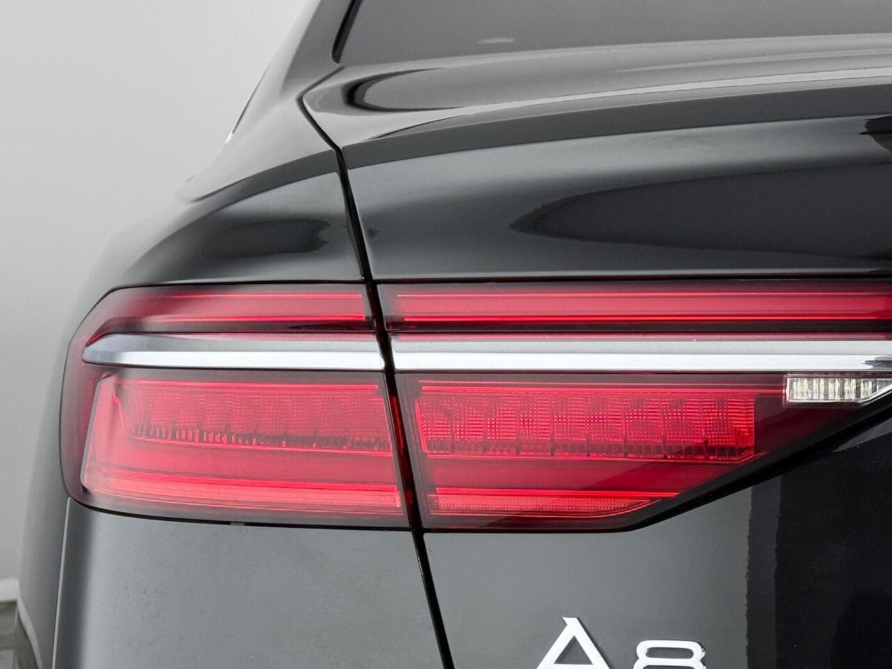 Audi A8 thumbnail Lights Rear