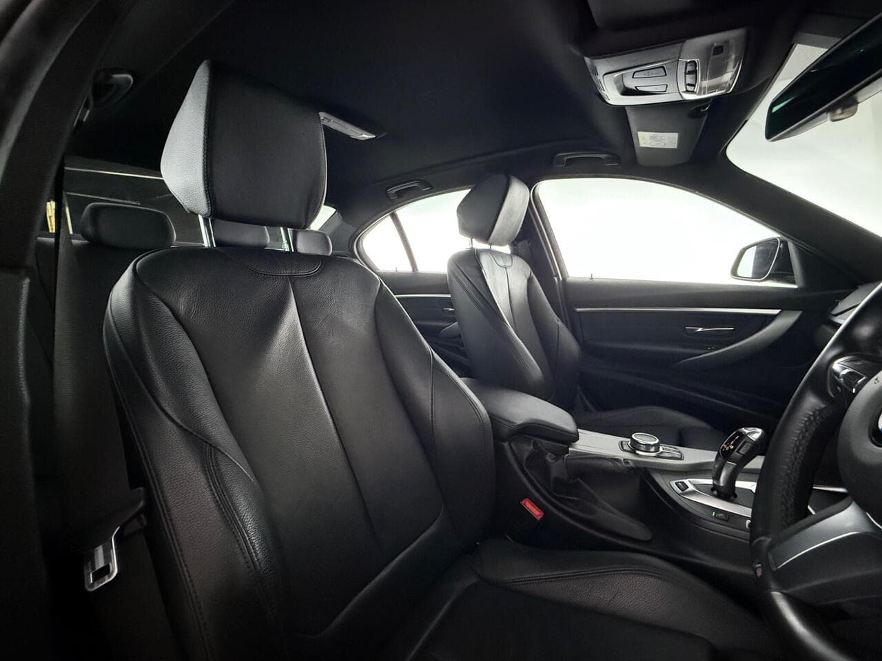 BMW 3 Series thumbnail Seat Driver