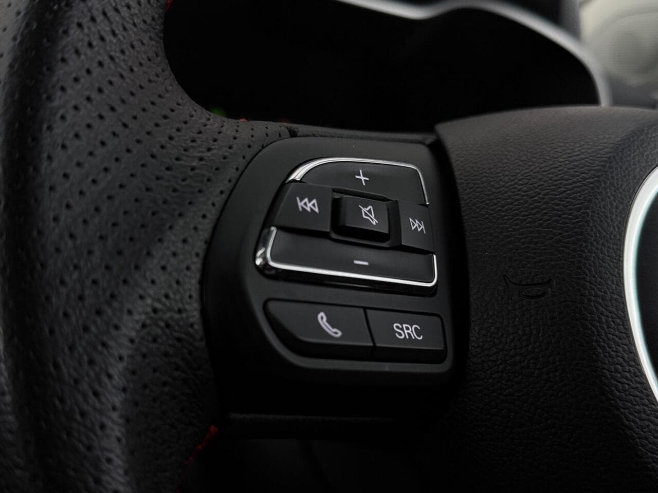 MG MG ZS thumbnail Misc Controls