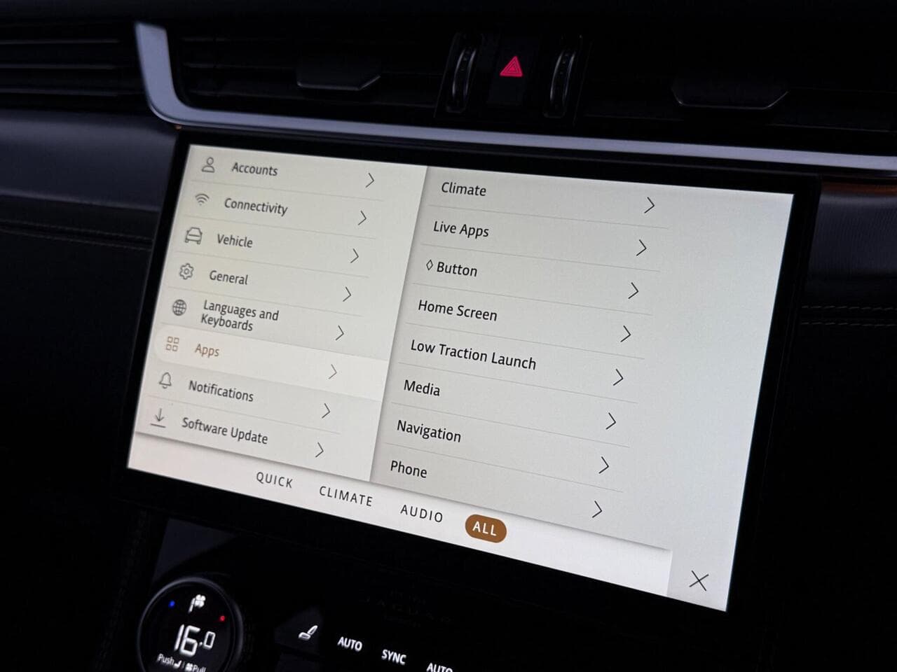 Jaguar F-PACE thumbnail Inconclusive