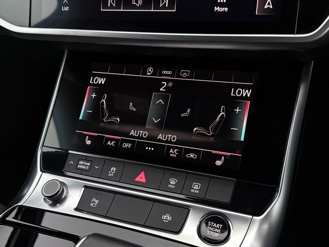 Audi A6 Avant thumbnail Infotainment System