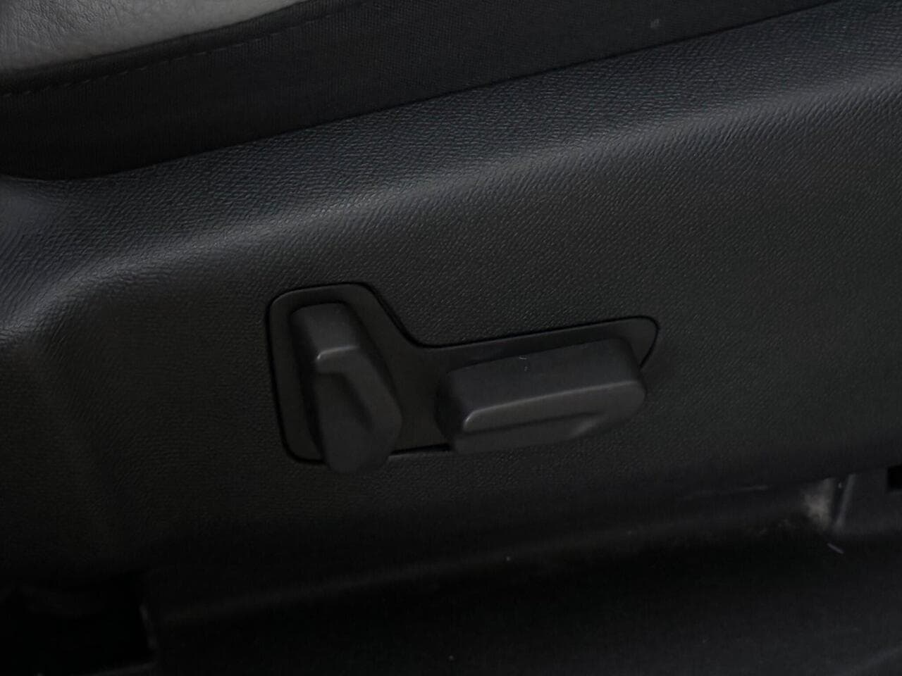 Citroen C5 Aircross thumbnail Misc Controls