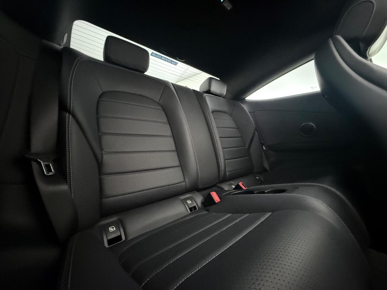 Mercedes-Benz C Class thumbnail Seats Rear