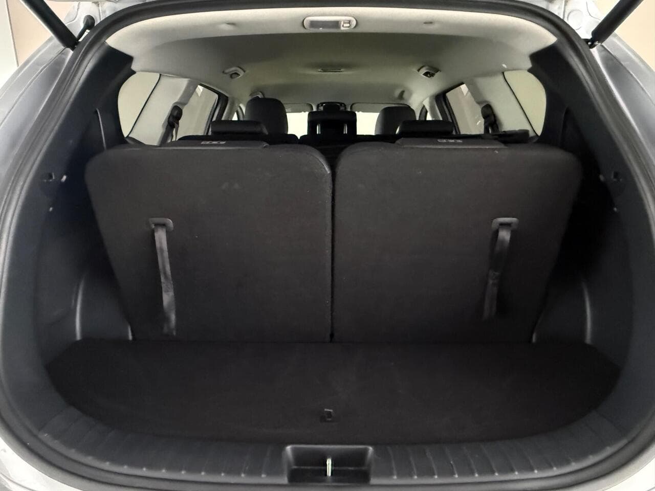 Hyundai Santa Fe thumbnail Boot