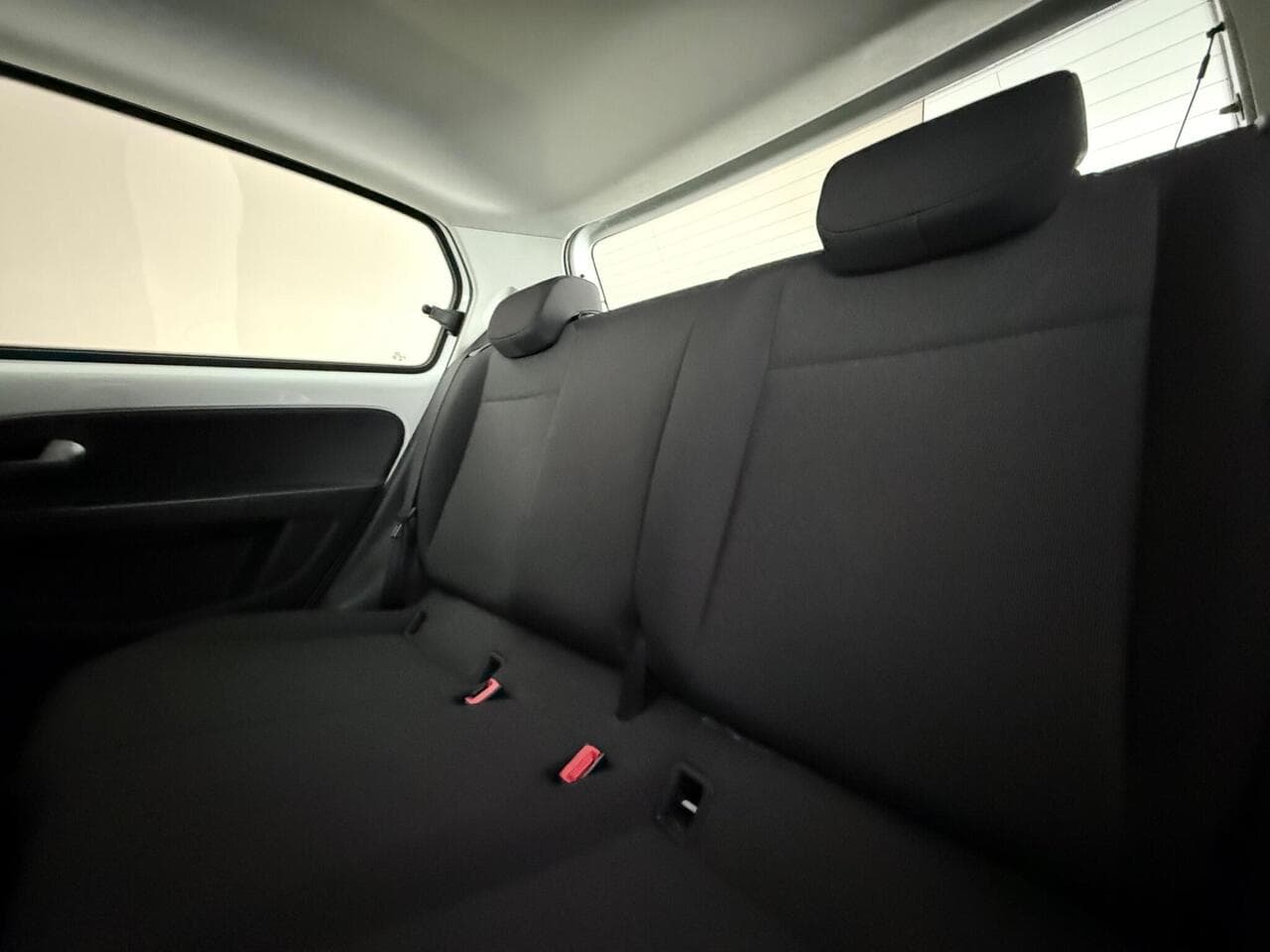 Volkswagen up! thumbnail Seats Rear
