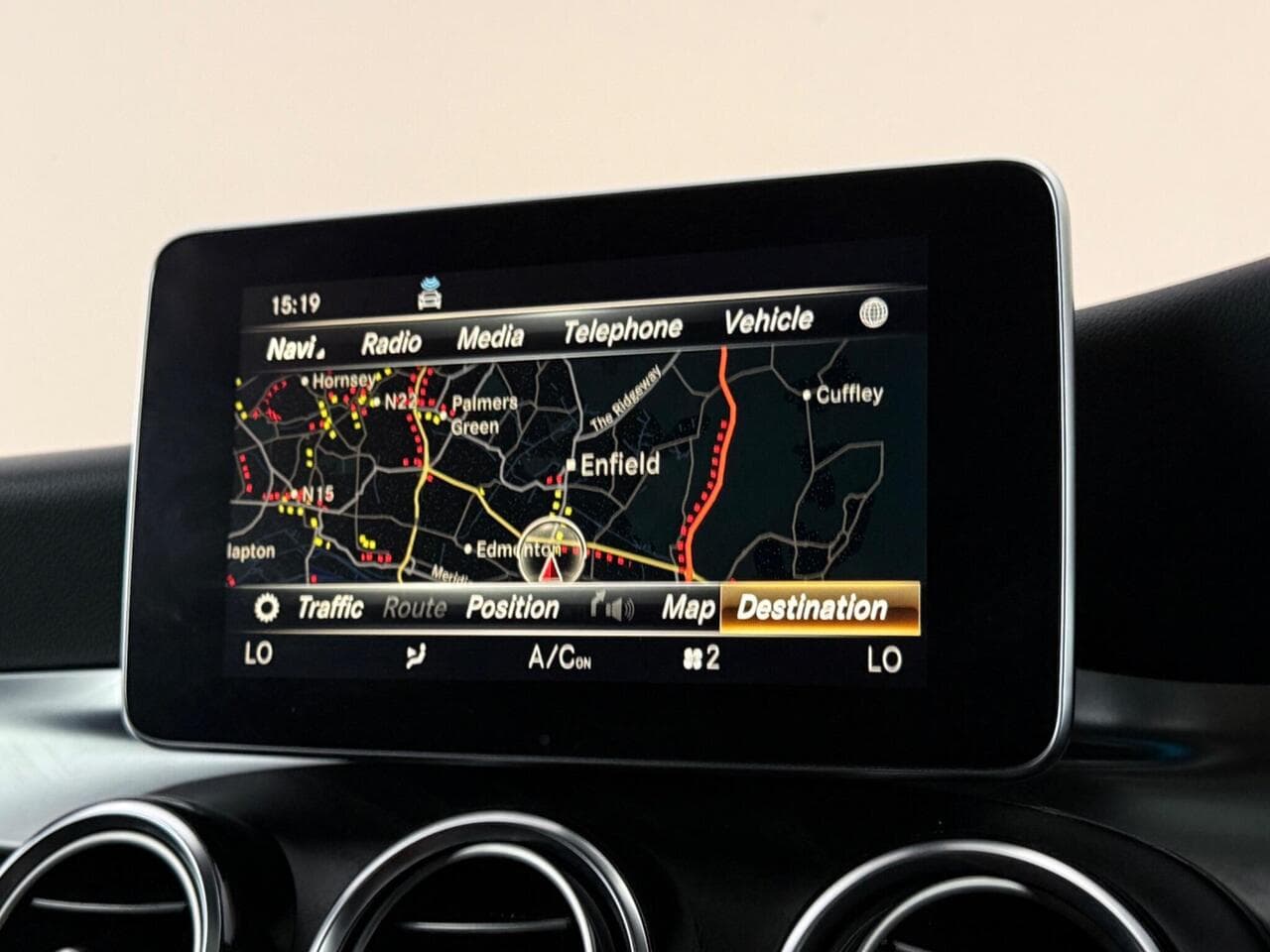 Mercedes-Benz GLC thumbnail Infotainment System