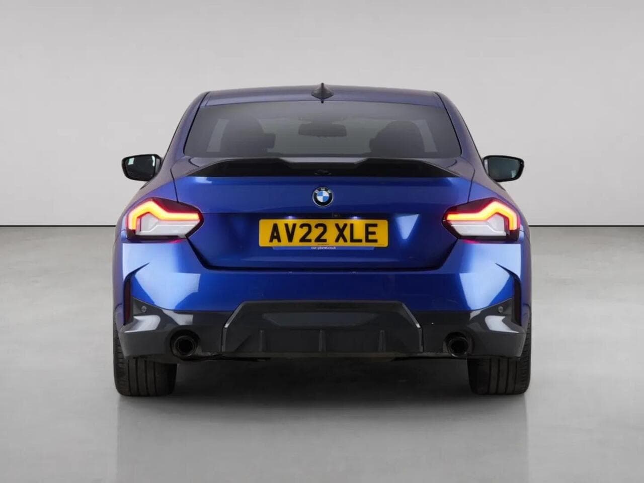 BMW 2 Series thumbnail Rear