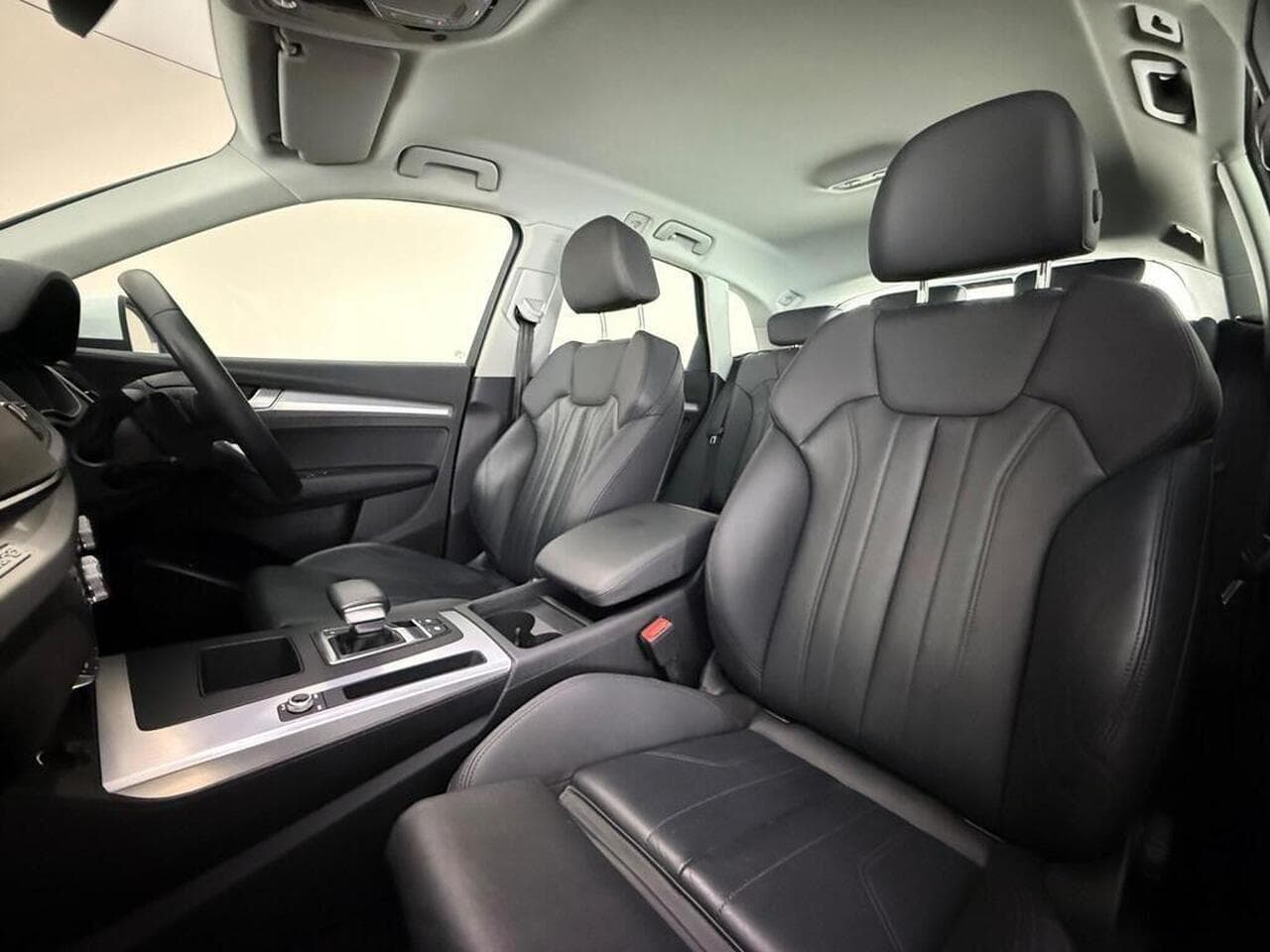 Audi Q5 thumbnail Seat Front Passenger