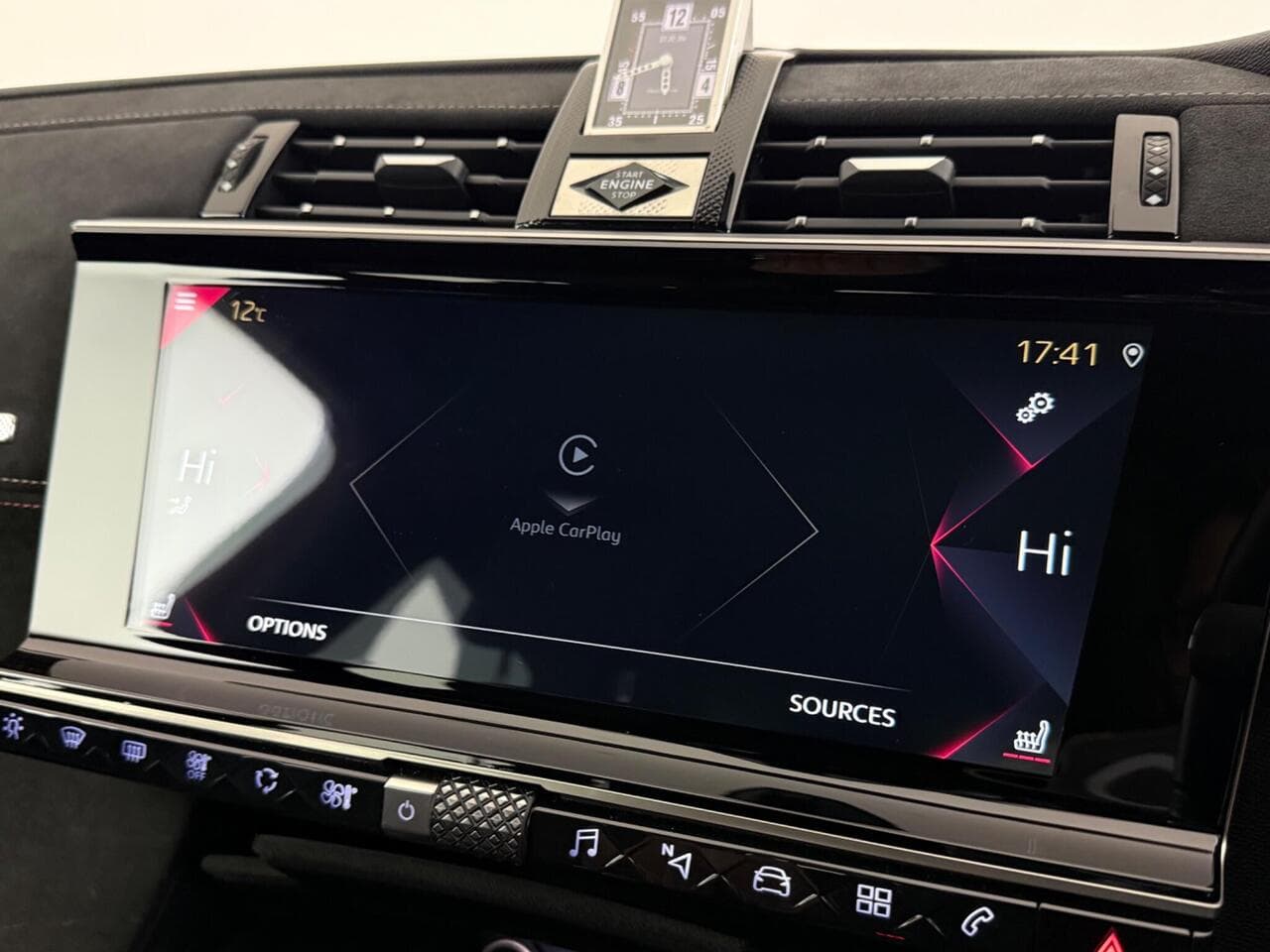 DS AUTOMOBILES DS 7 CROSSBACK thumbnail Infotainment System