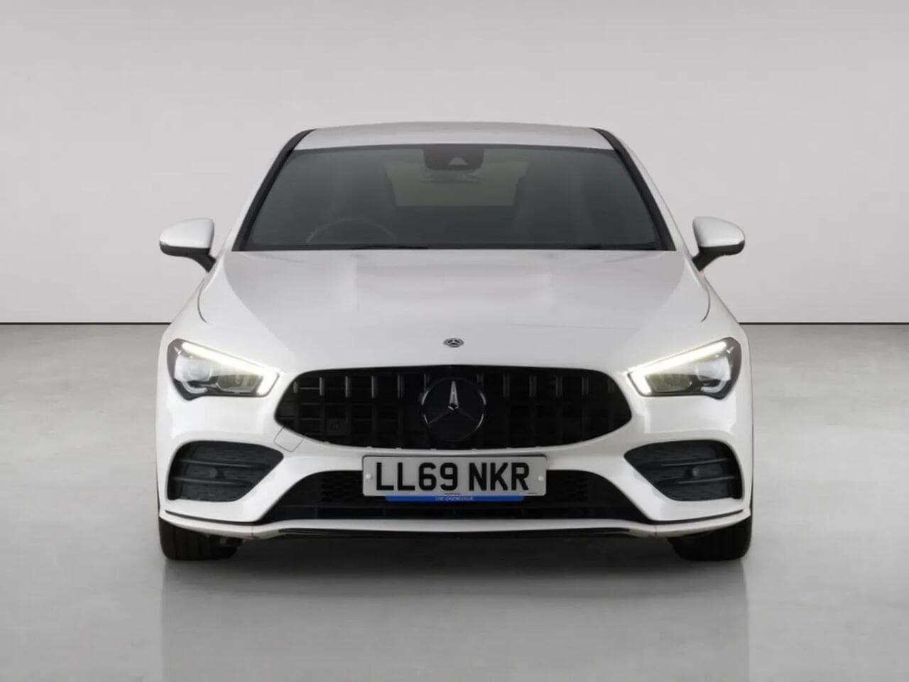 Mercedes-Benz CLA thumbnail Front