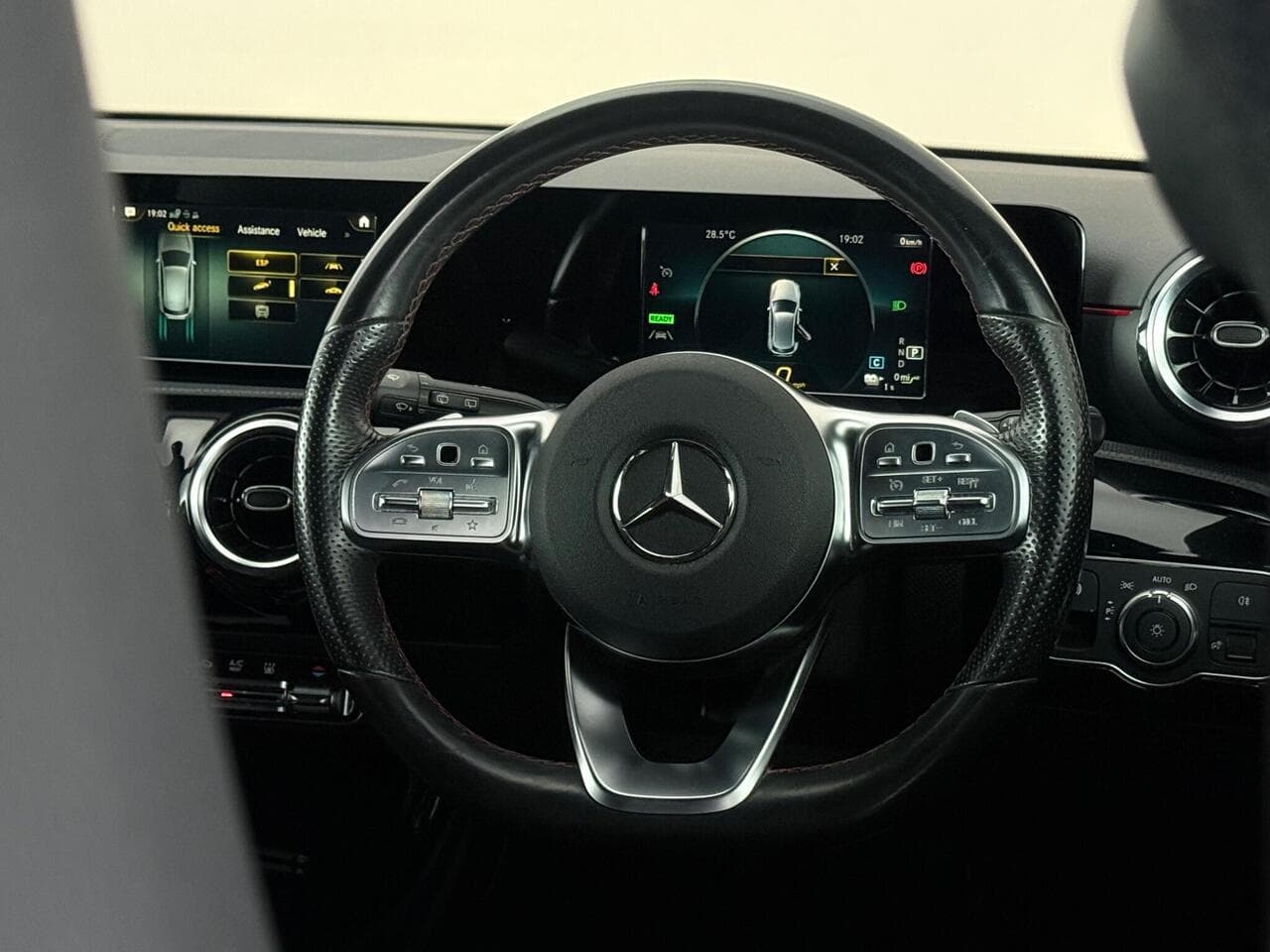 Mercedes-Benz A Class thumbnail Steering Wheel