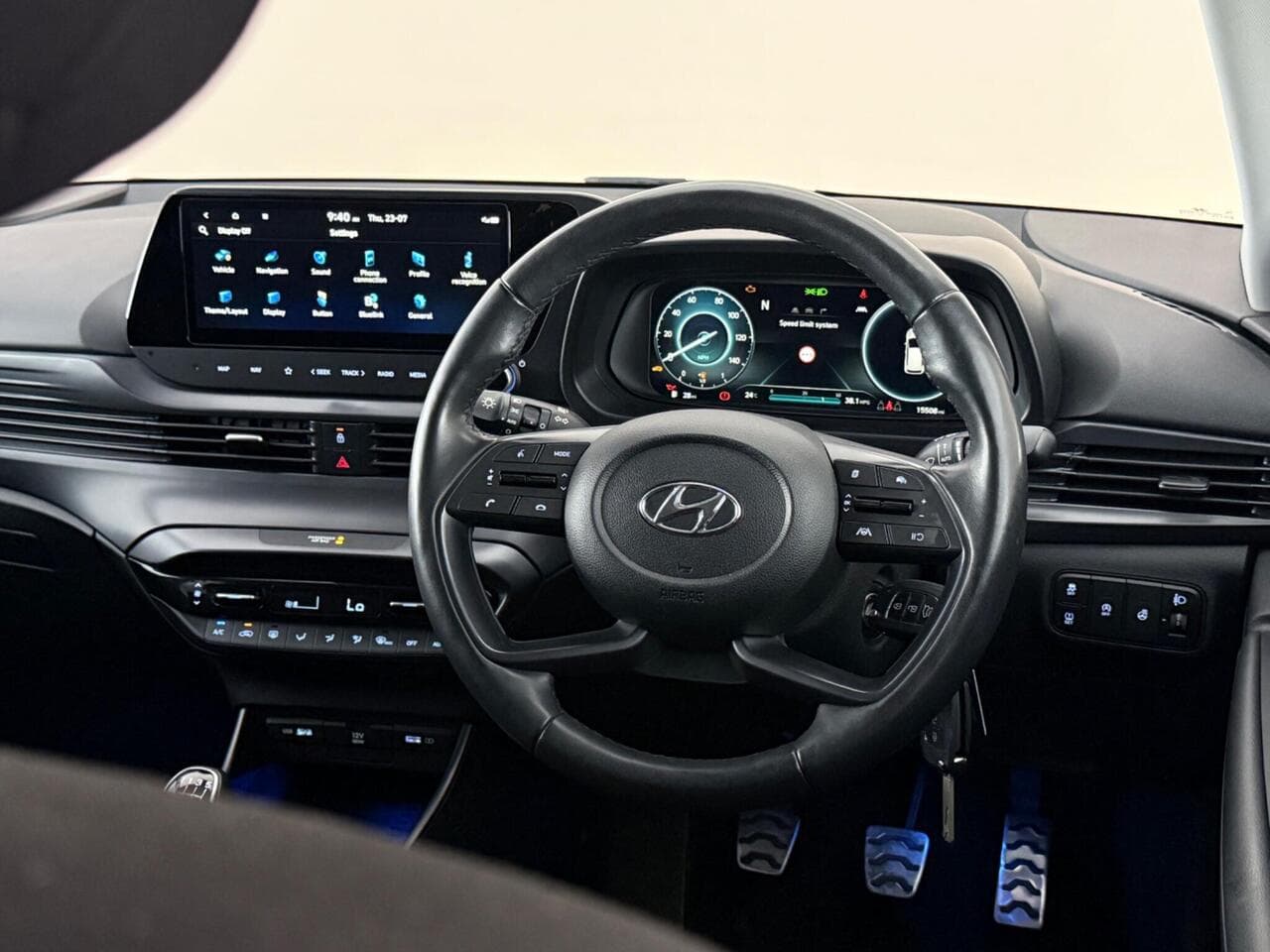 Hyundai BAYON thumbnail Steering Wheel