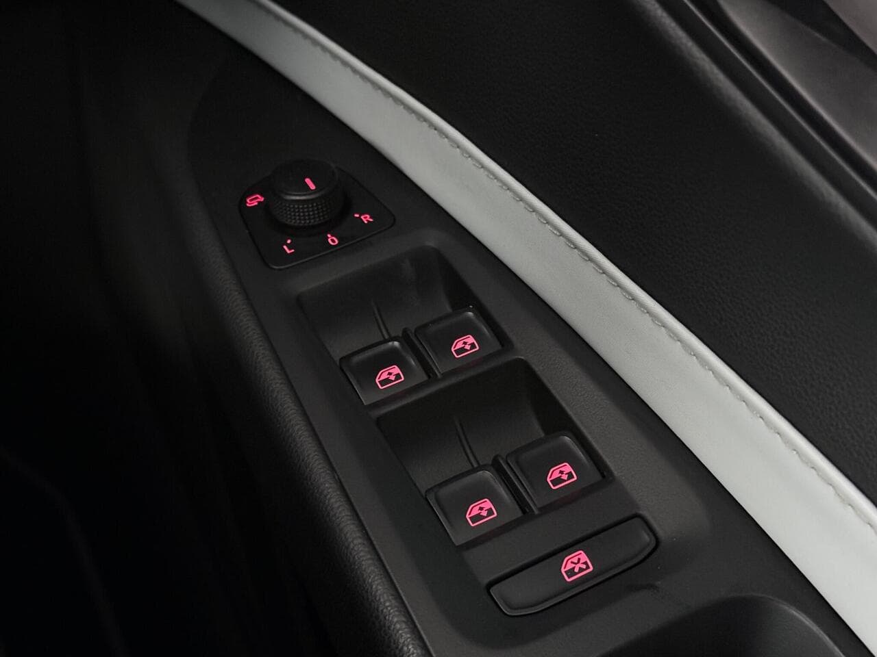 SEAT Leon thumbnail Inconclusive