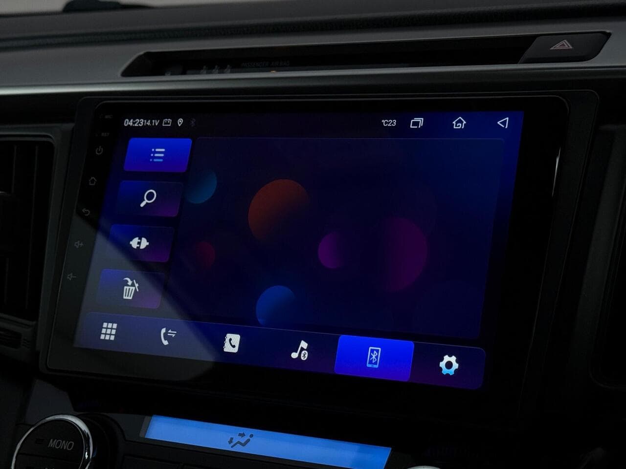 Toyota RAV4 thumbnail Infotainment System