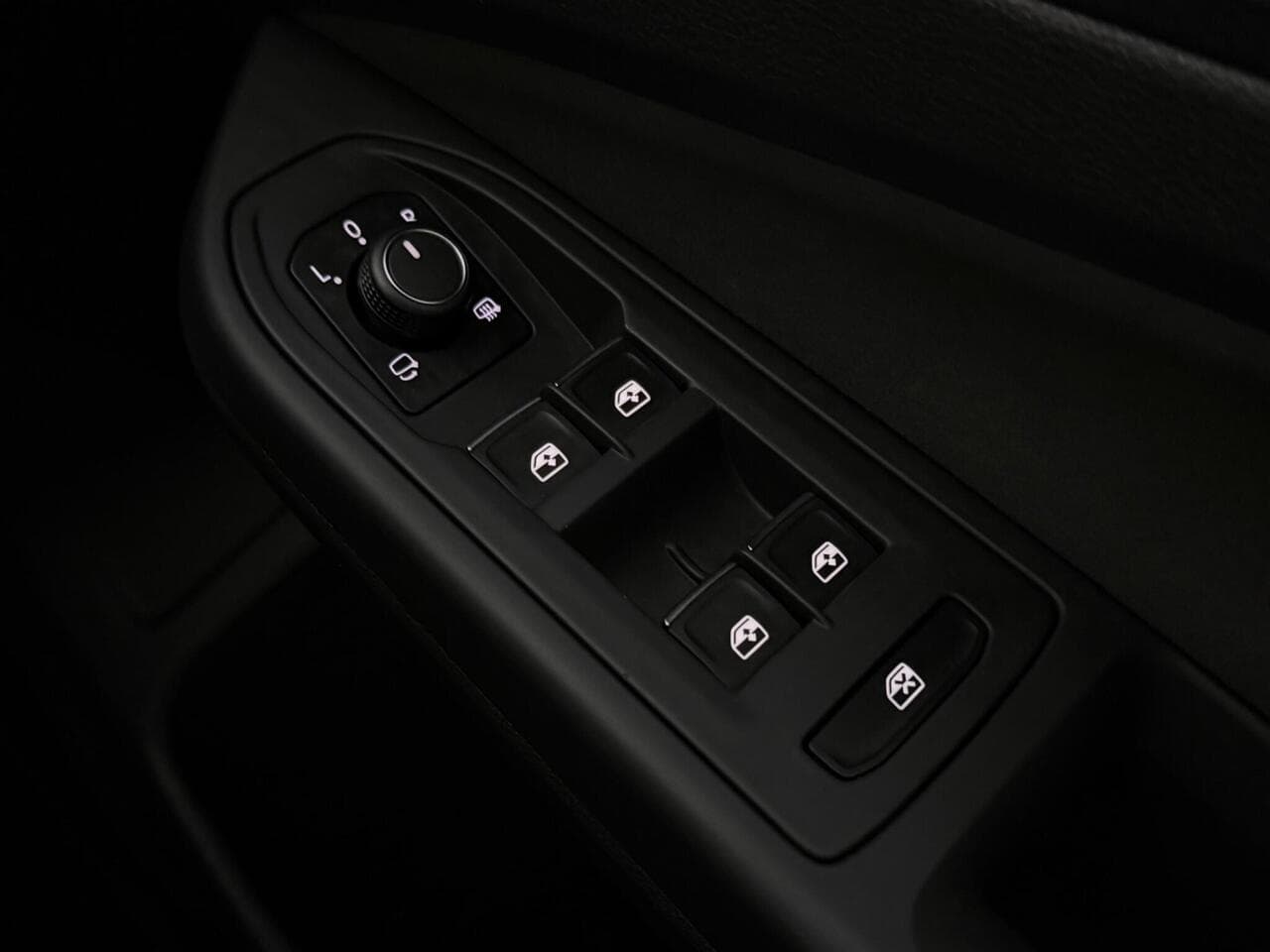 Volkswagen Golf thumbnail Misc Controls
