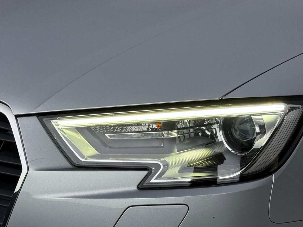 Audi A3 thumbnail Lights Front