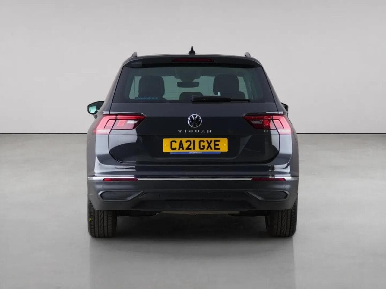 Volkswagen Tiguan thumbnail Rear