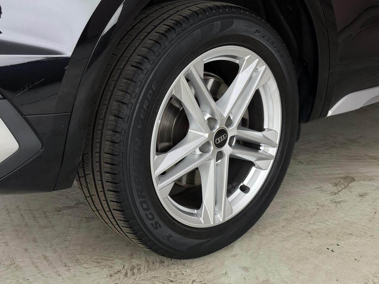 Audi Q5 thumbnail Wheel