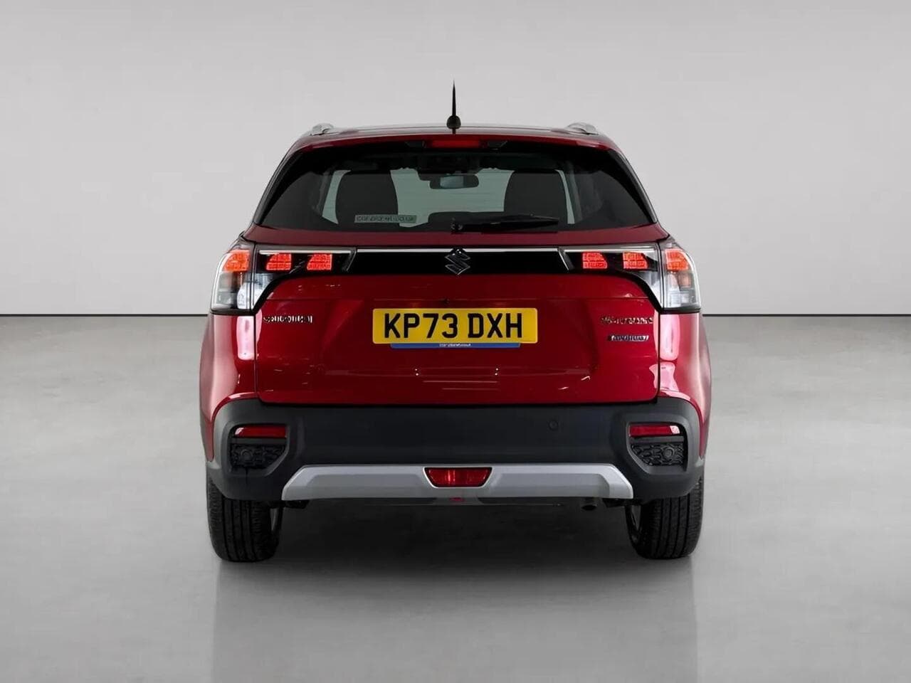 Suzuki S-Cross thumbnail Rear