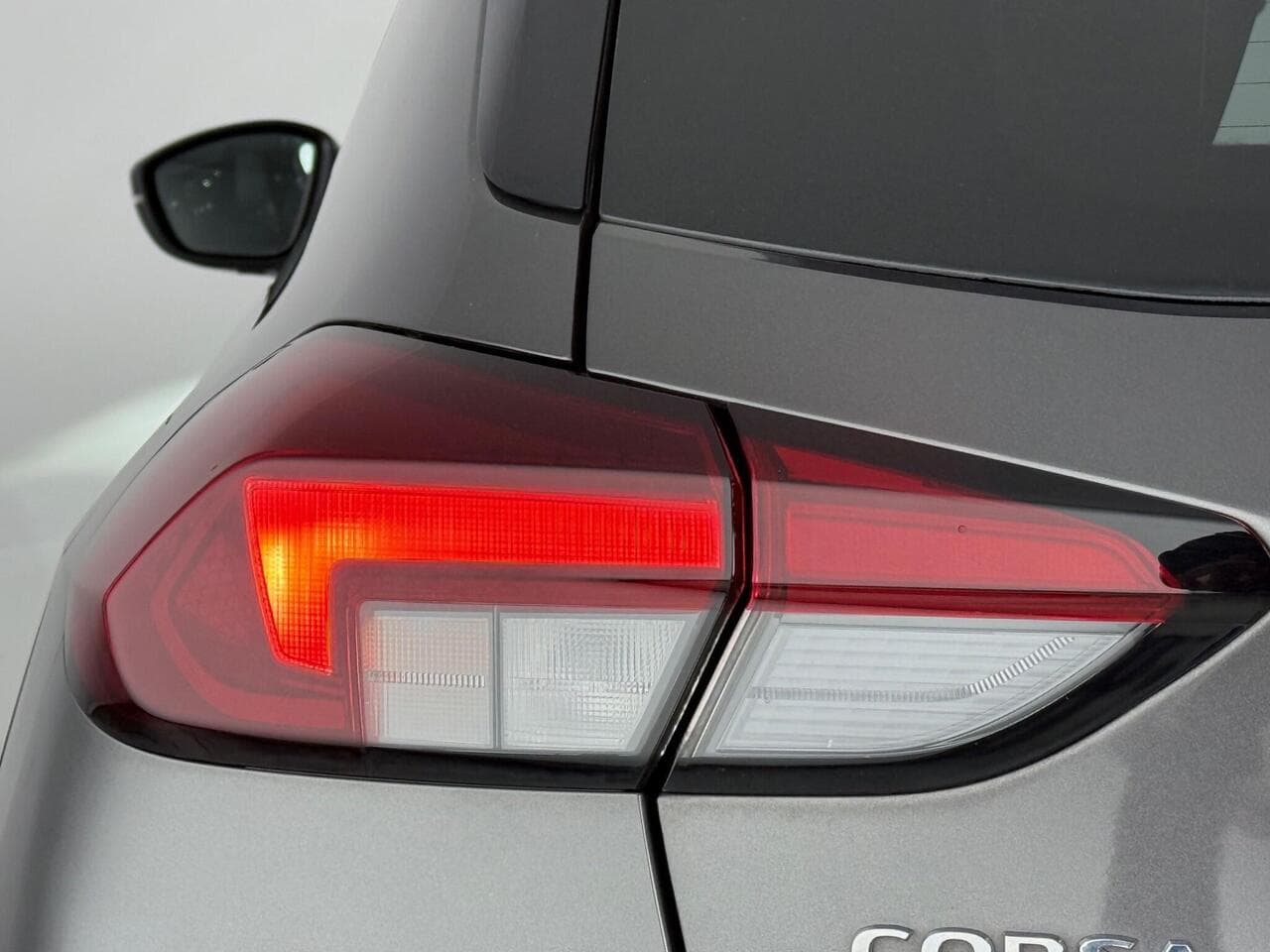 Vauxhall Corsa thumbnail Lights Rear