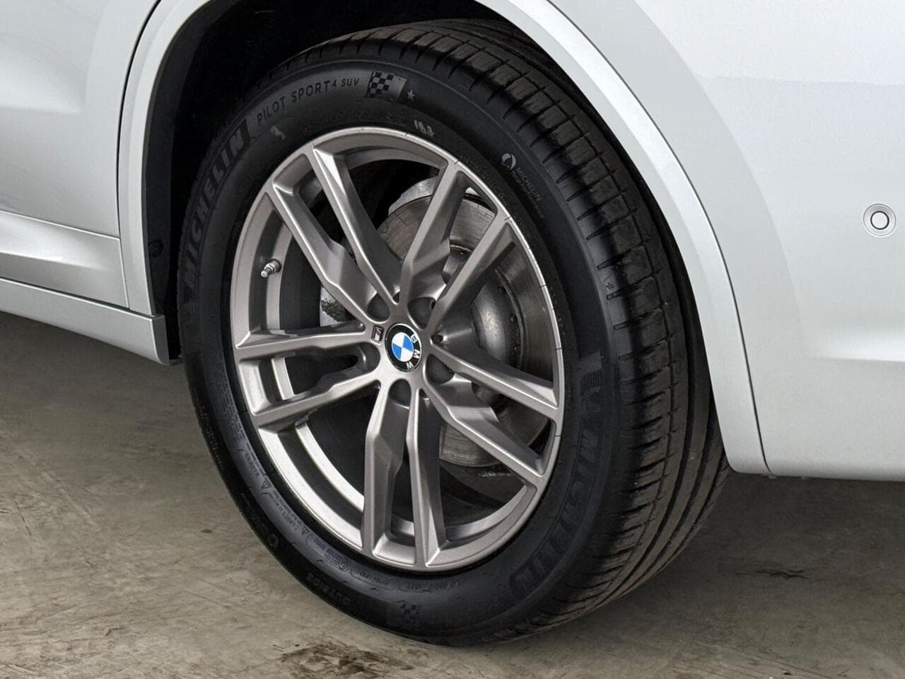 BMW X3 thumbnail Wheel