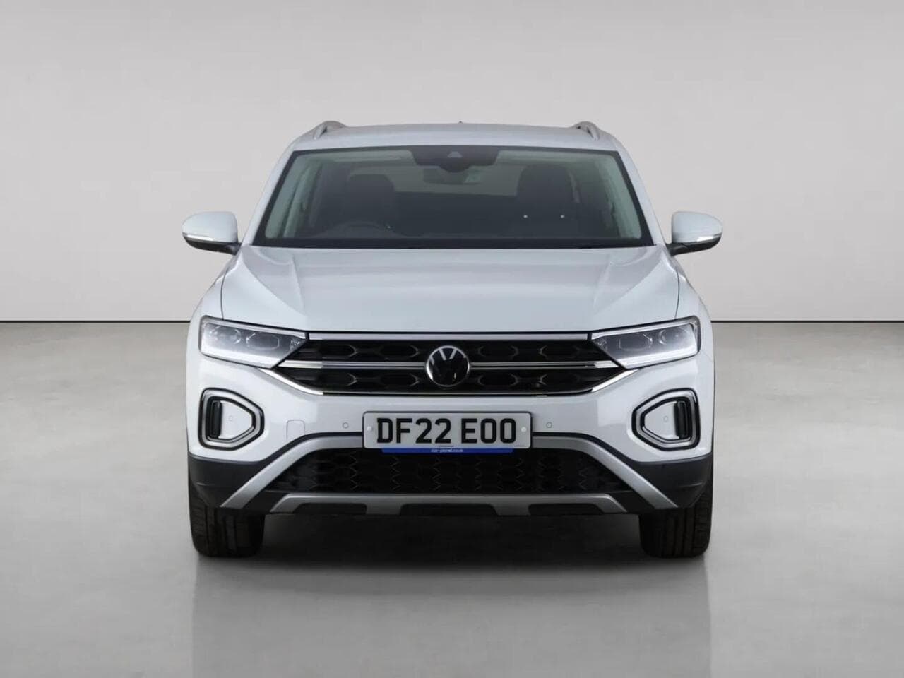 Volkswagen T-Roc thumbnail Front