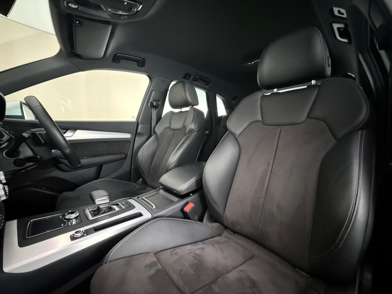 Audi Q5 thumbnail Seat Front Passenger