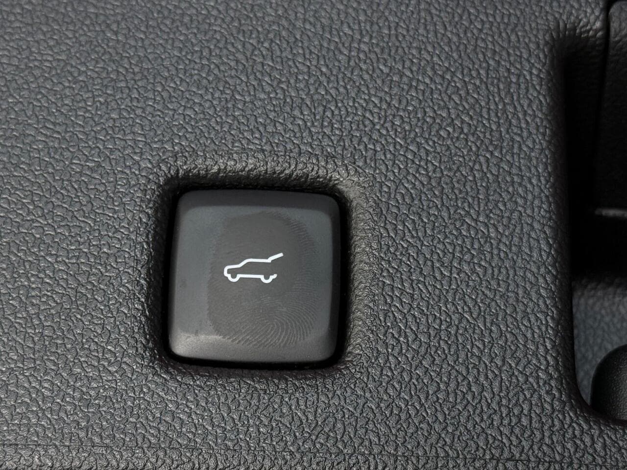 Ford Kuga thumbnail Misc Controls