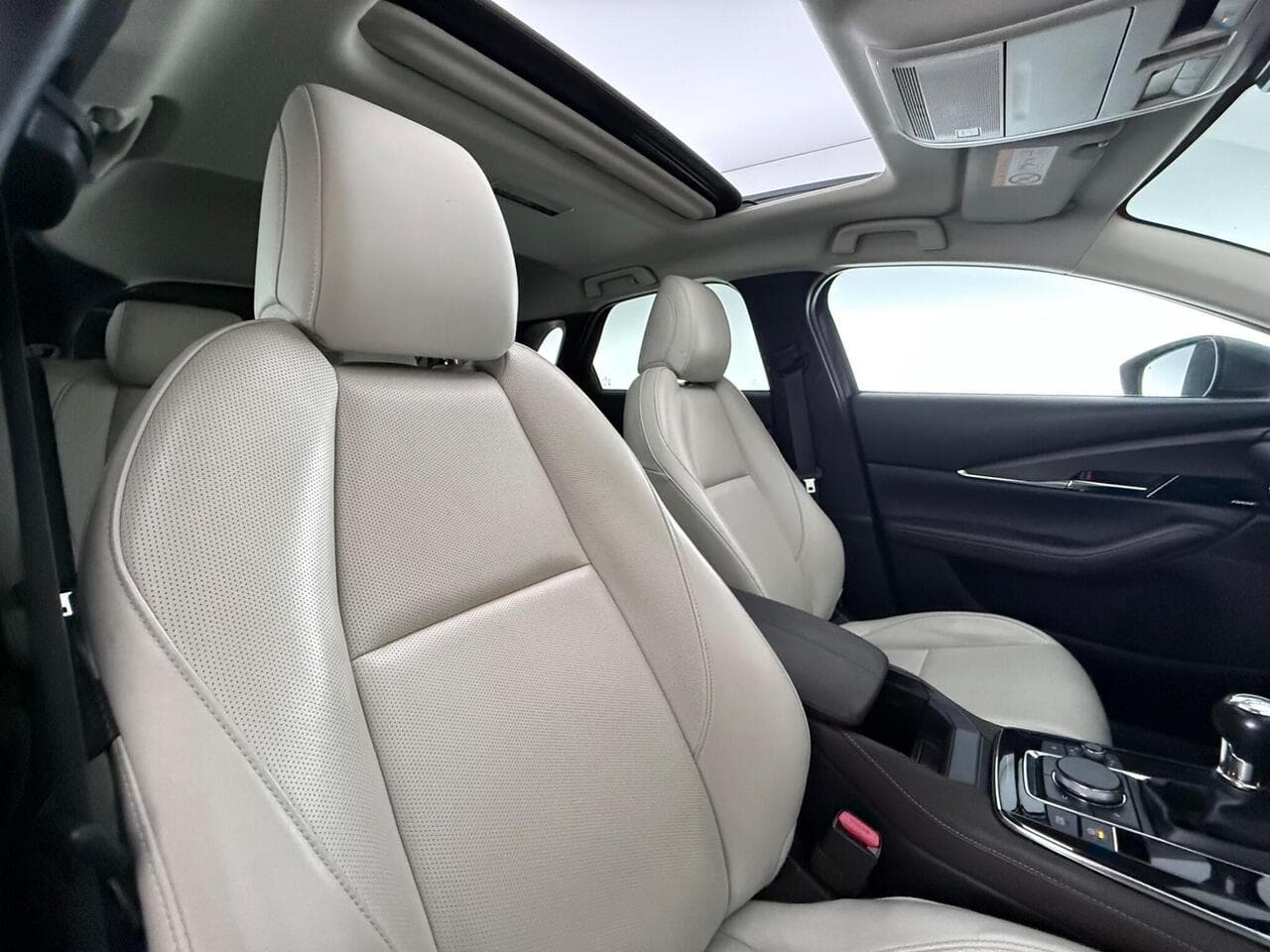 Mazda CX-30 thumbnail Seat Driver