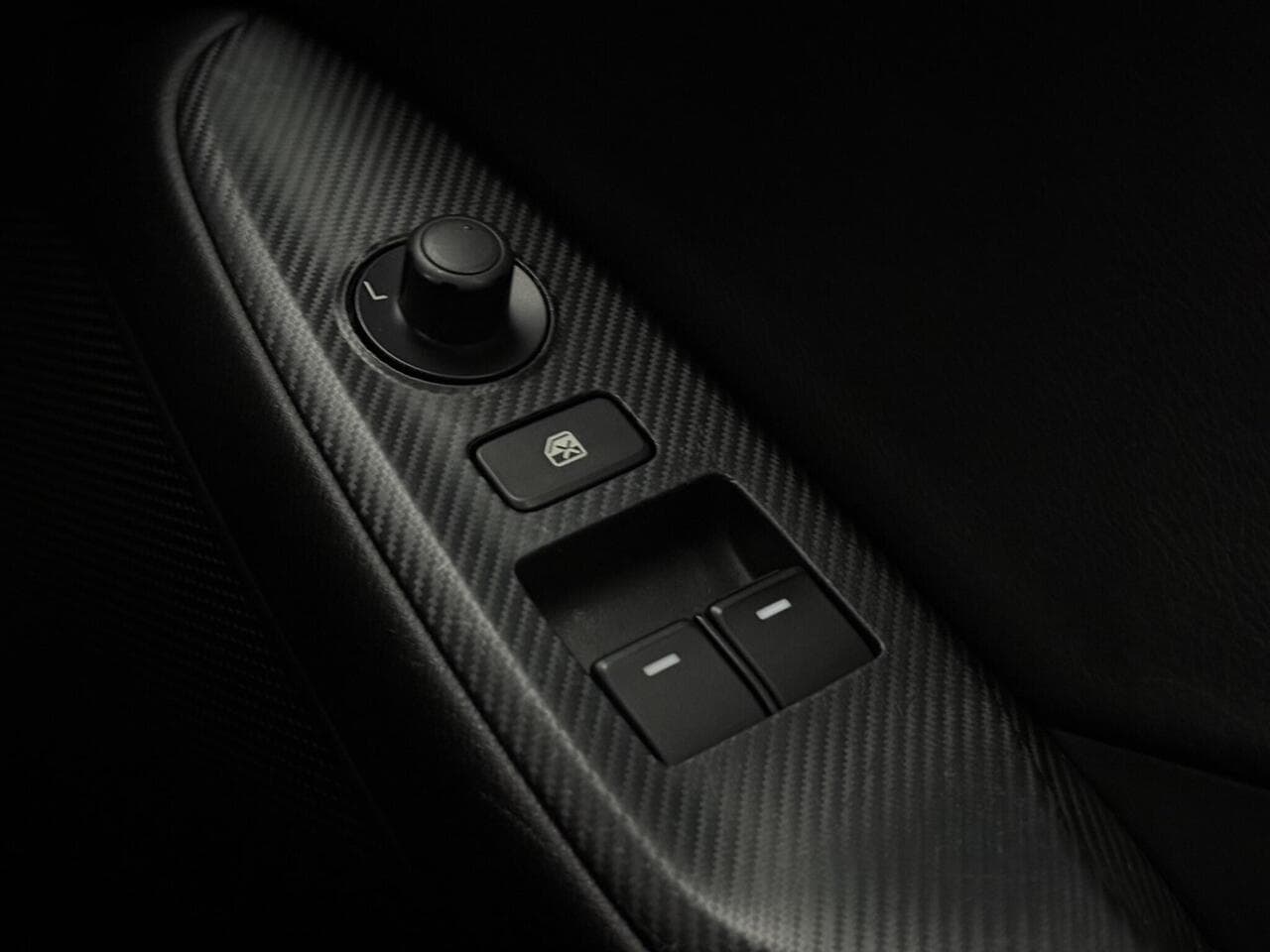 Mazda MX-5 thumbnail Misc Controls