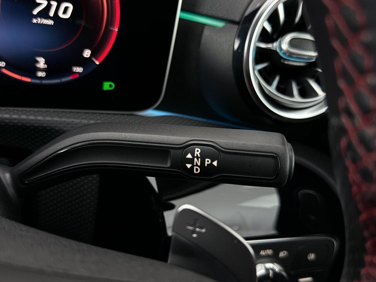 Mercedes-Benz A Class thumbnail Misc Controls