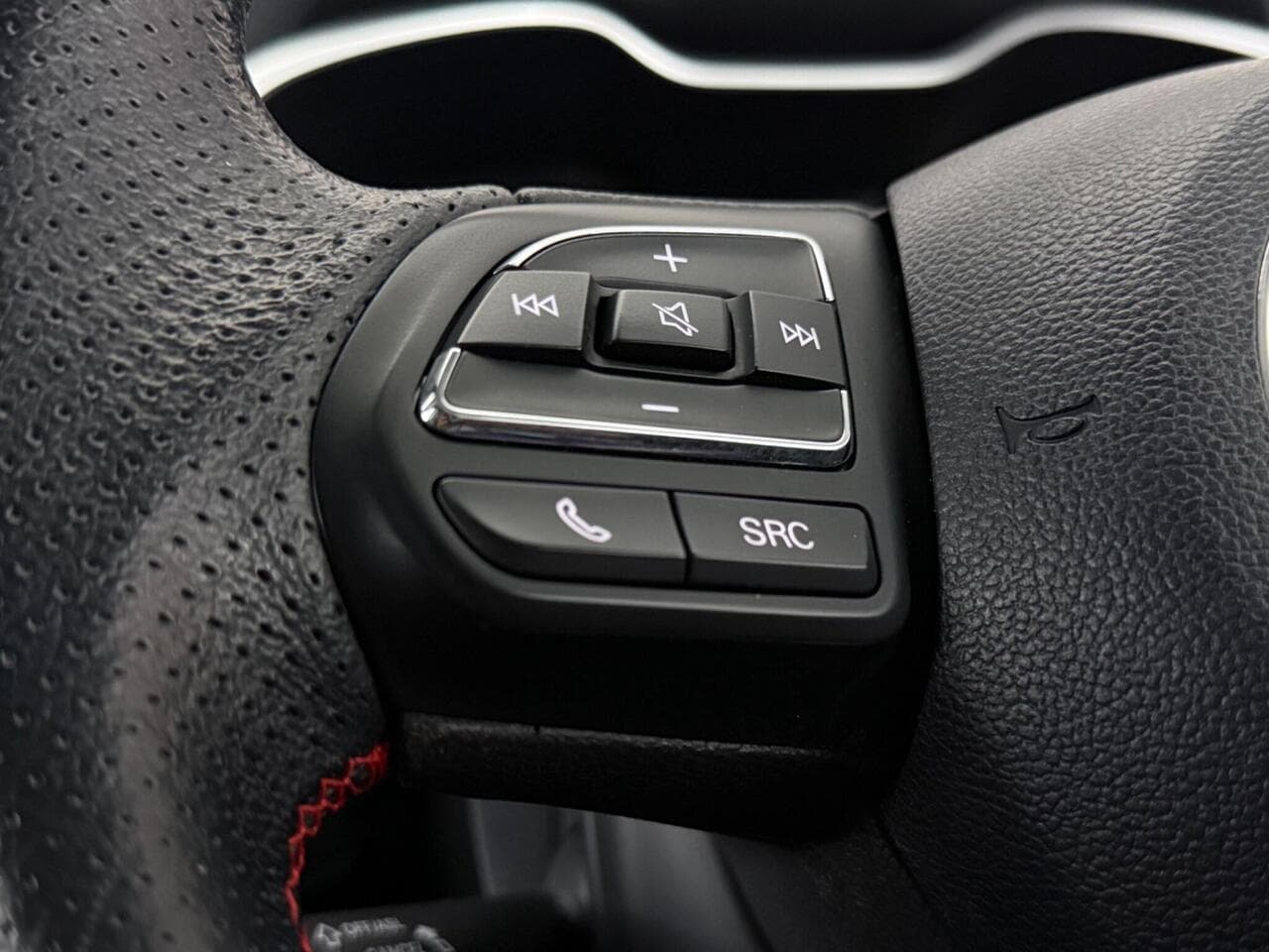 MG MG ZS thumbnail Misc Controls