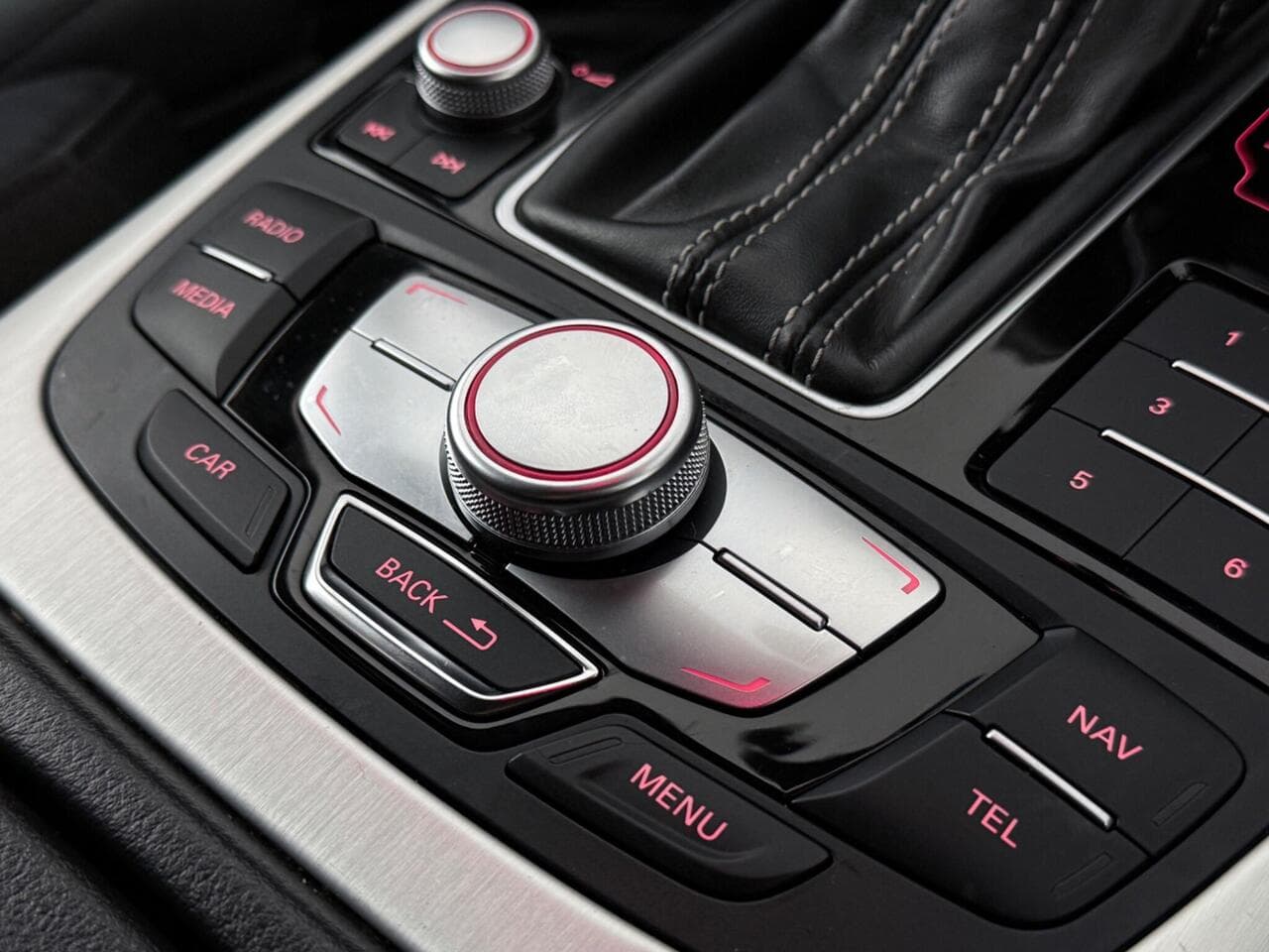Audi A6 Avant thumbnail Interior Front