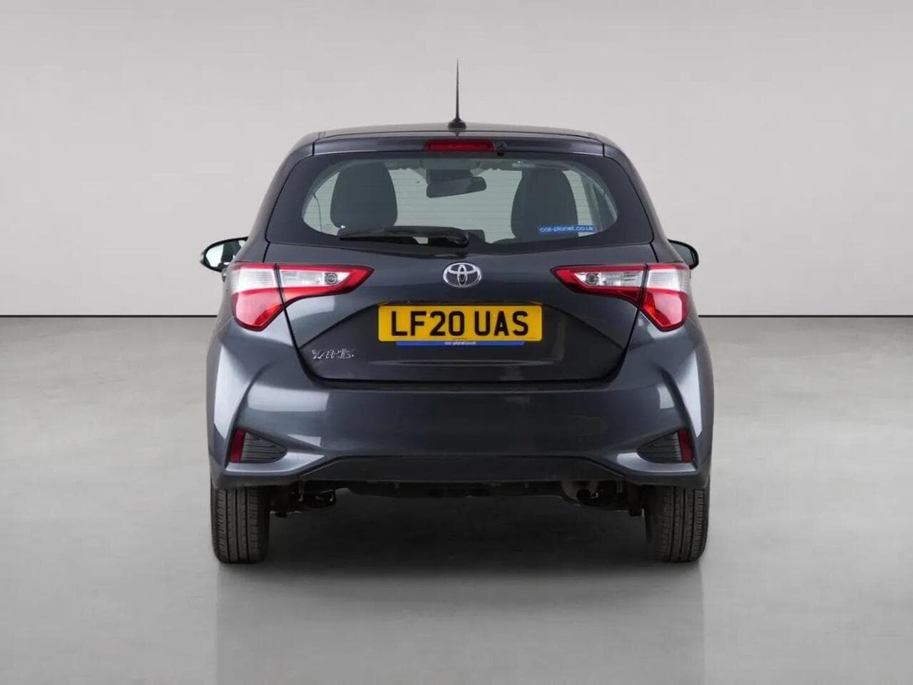 Toyota Yaris thumbnail Rear