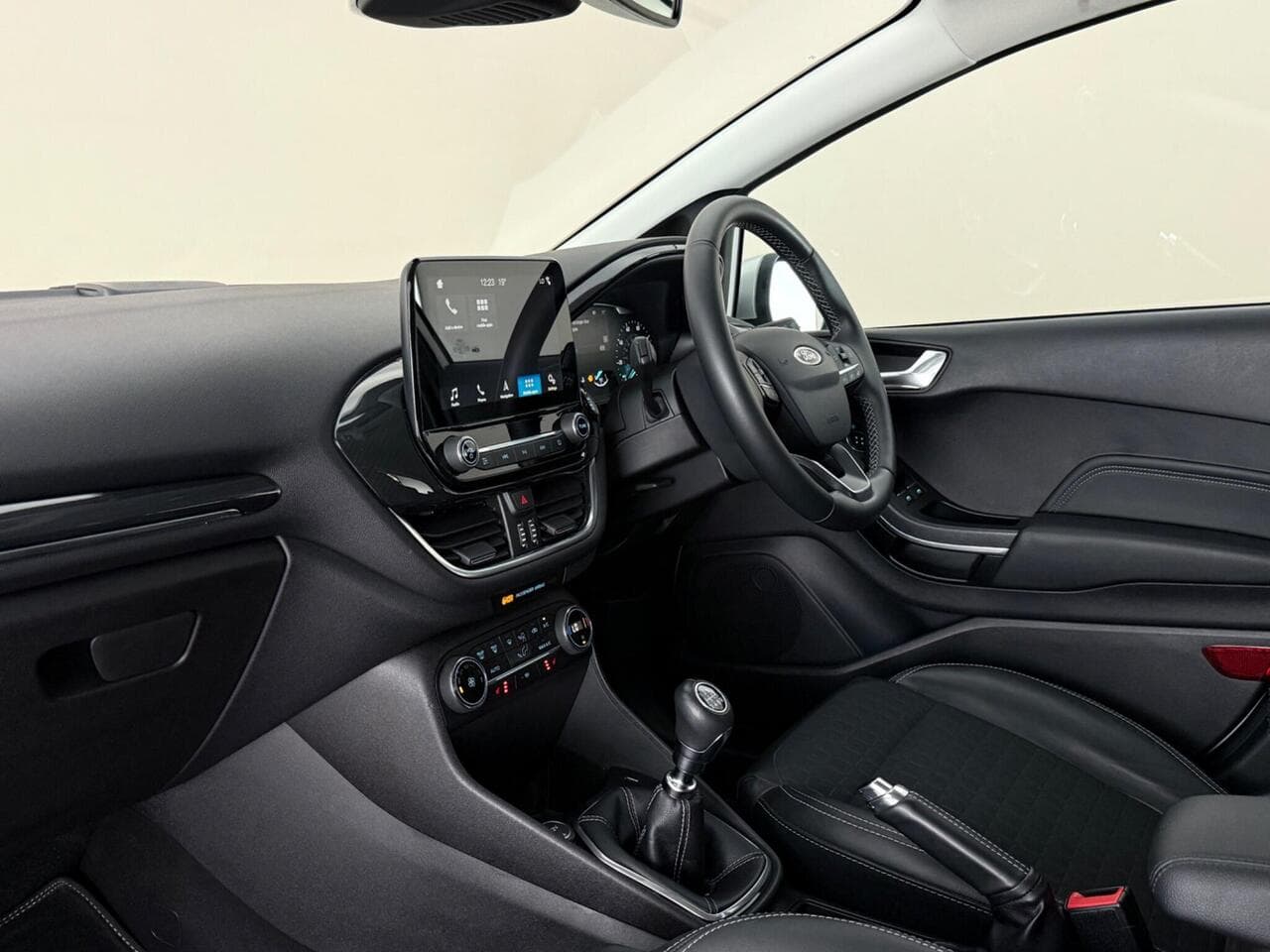 Ford Fiesta thumbnail Interior Front