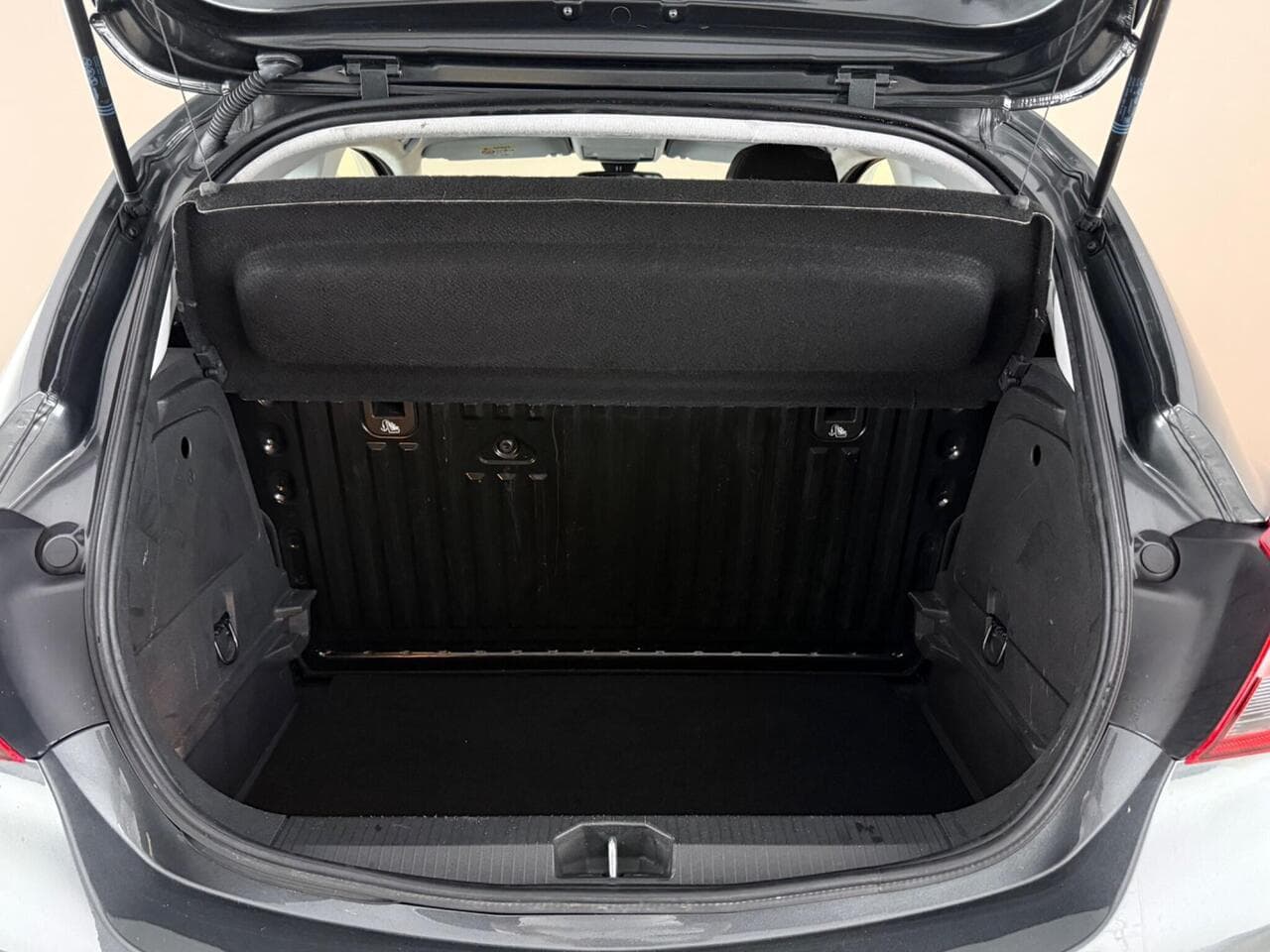 Vauxhall Corsa thumbnail Boot