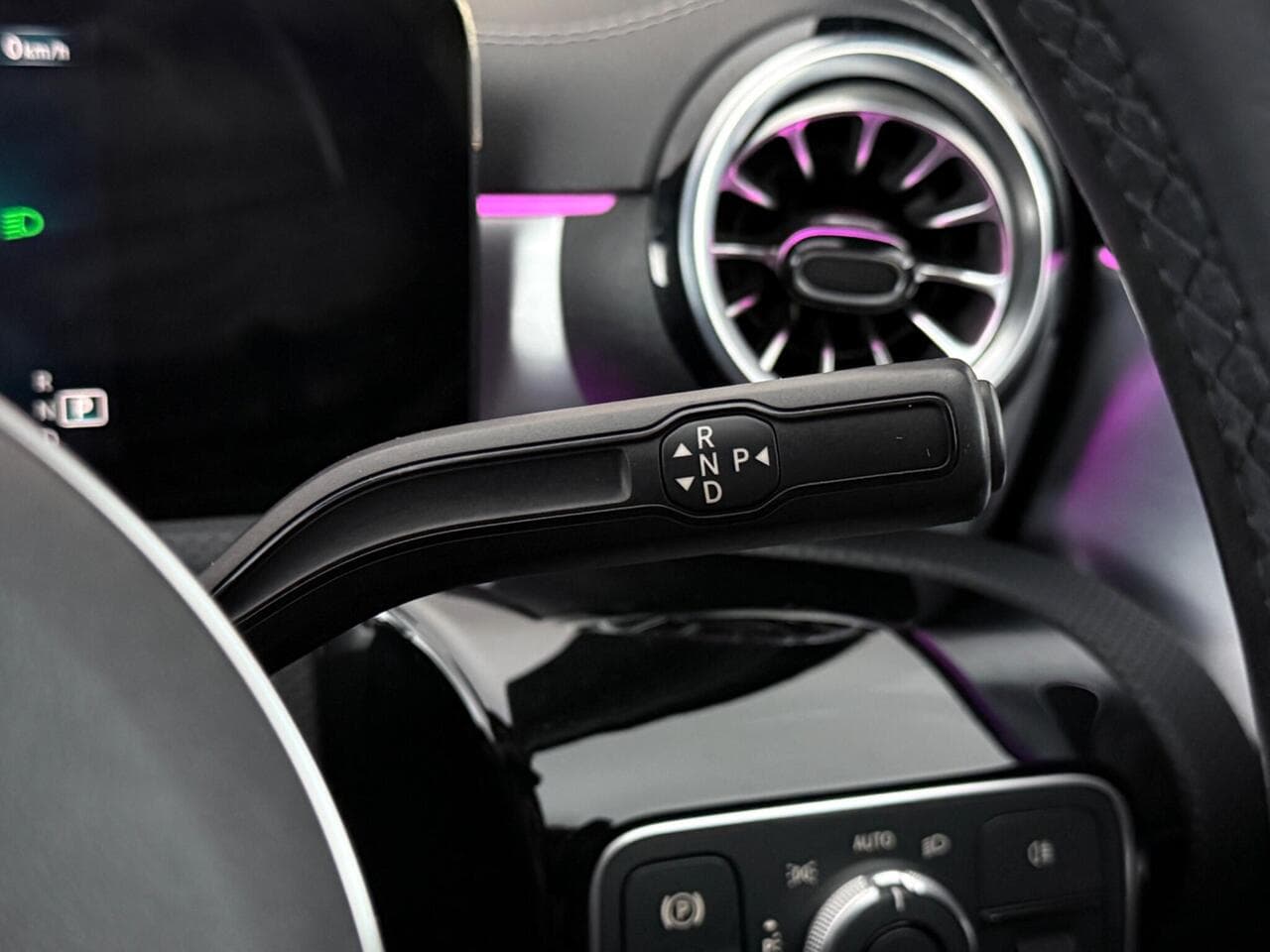 Mercedes-Benz A Class thumbnail Misc Controls