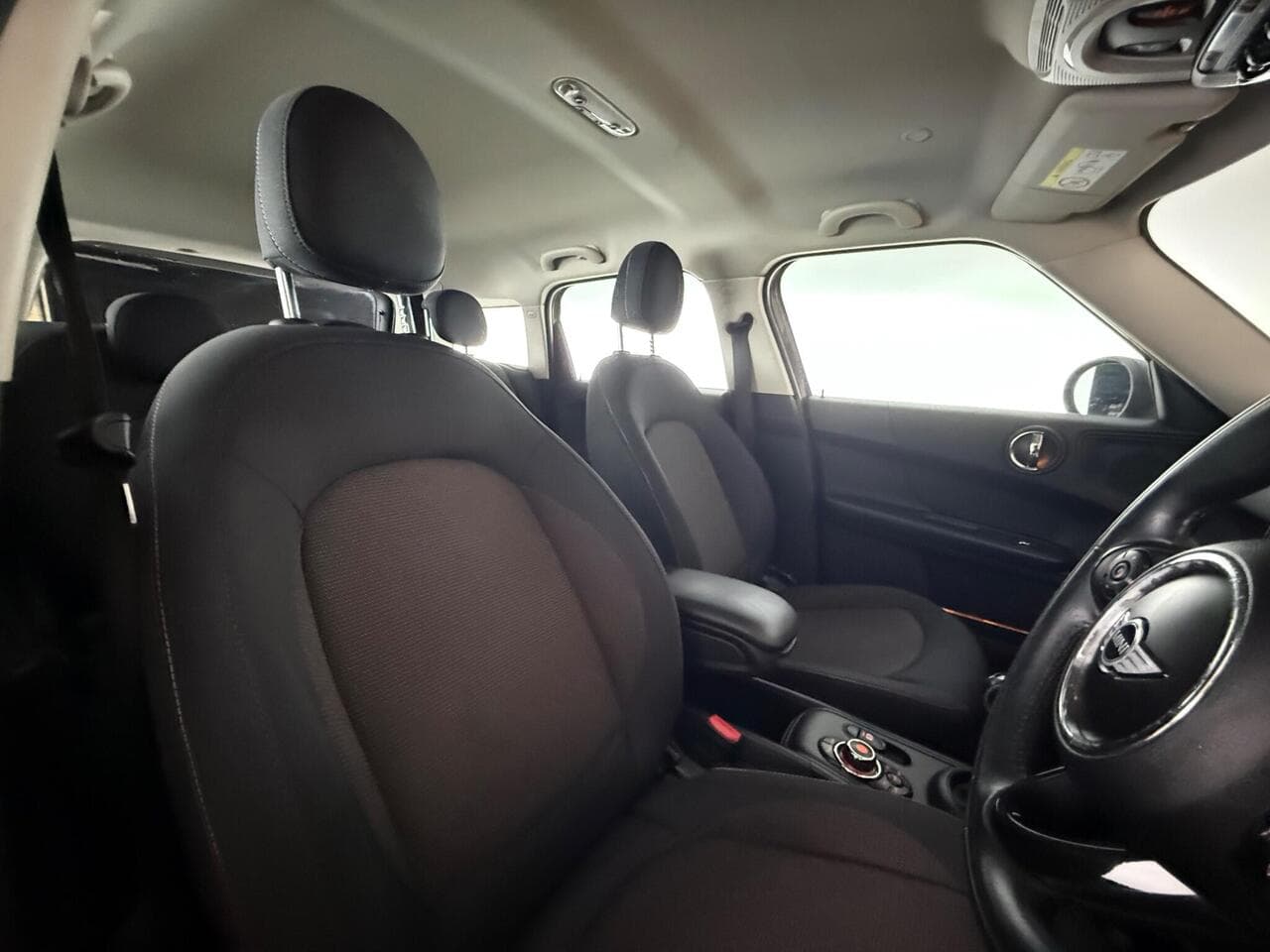 MINI Countryman thumbnail Seat Driver