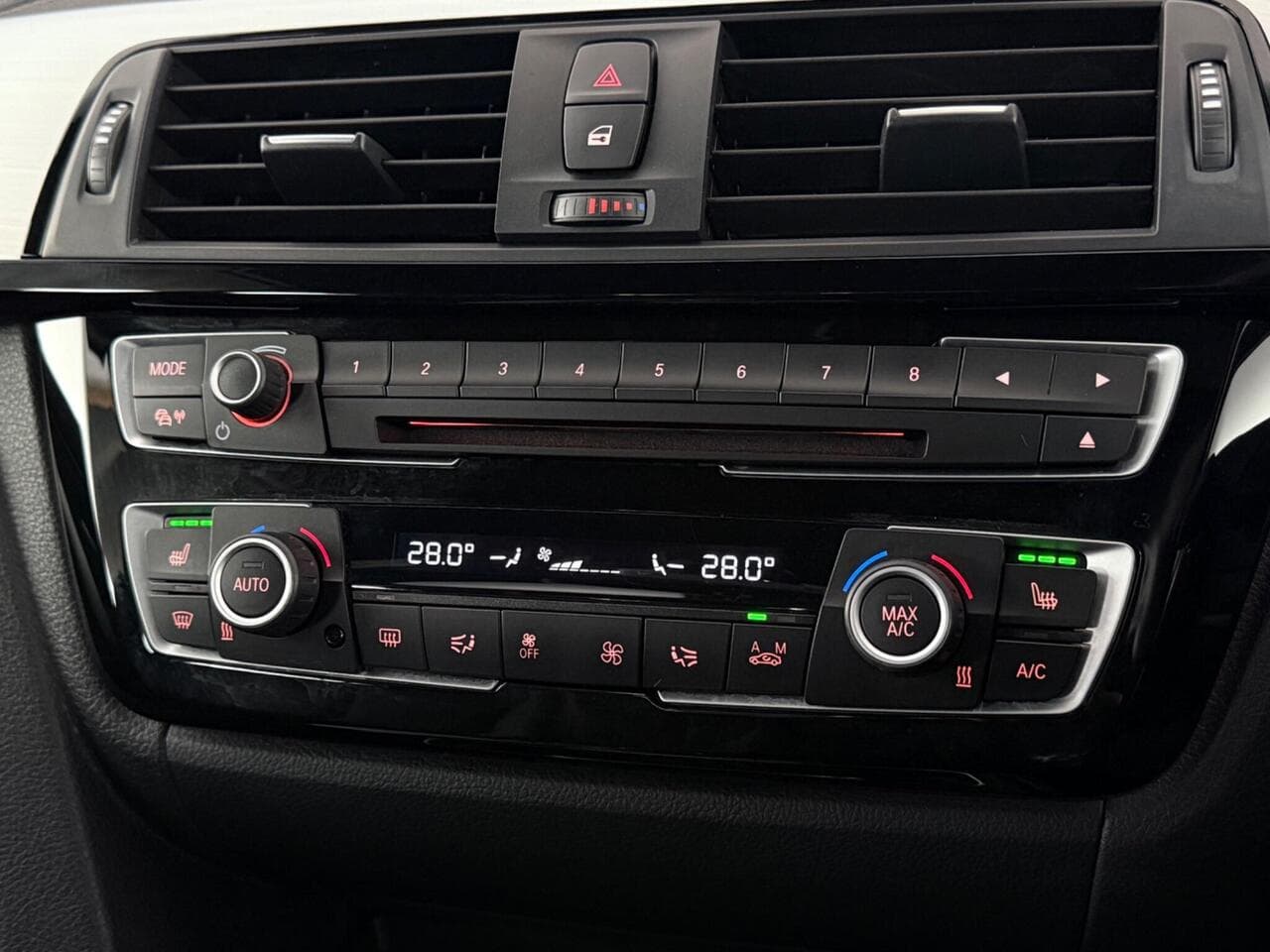 BMW 4 Series thumbnail Infotainment System