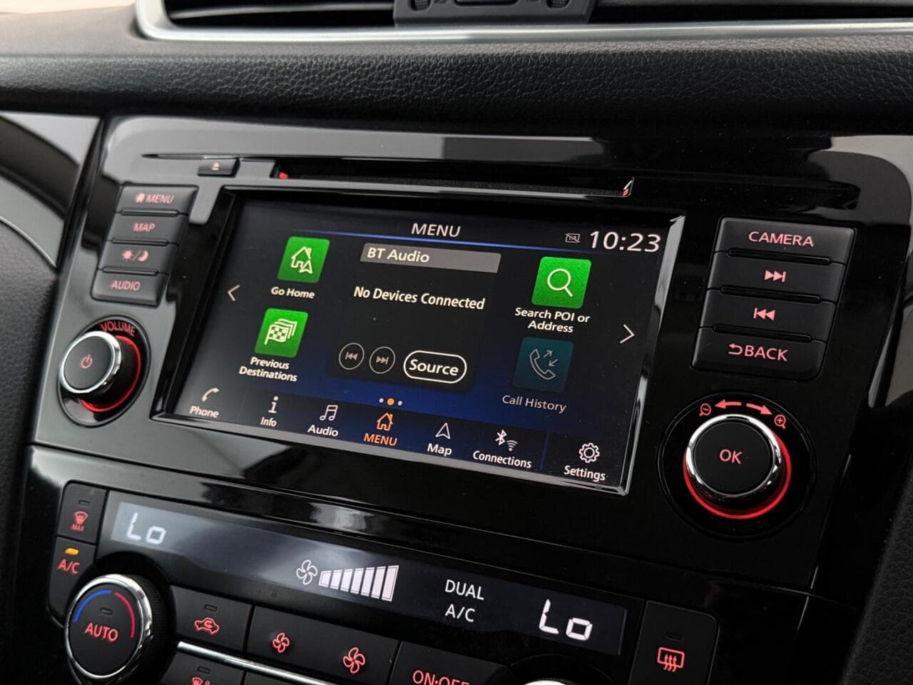 Nissan Qashqai thumbnail Infotainment System