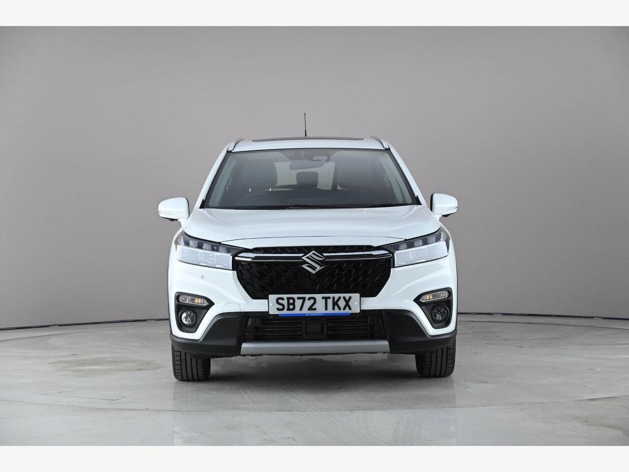 Suzuki S-Cross thumbnail Front