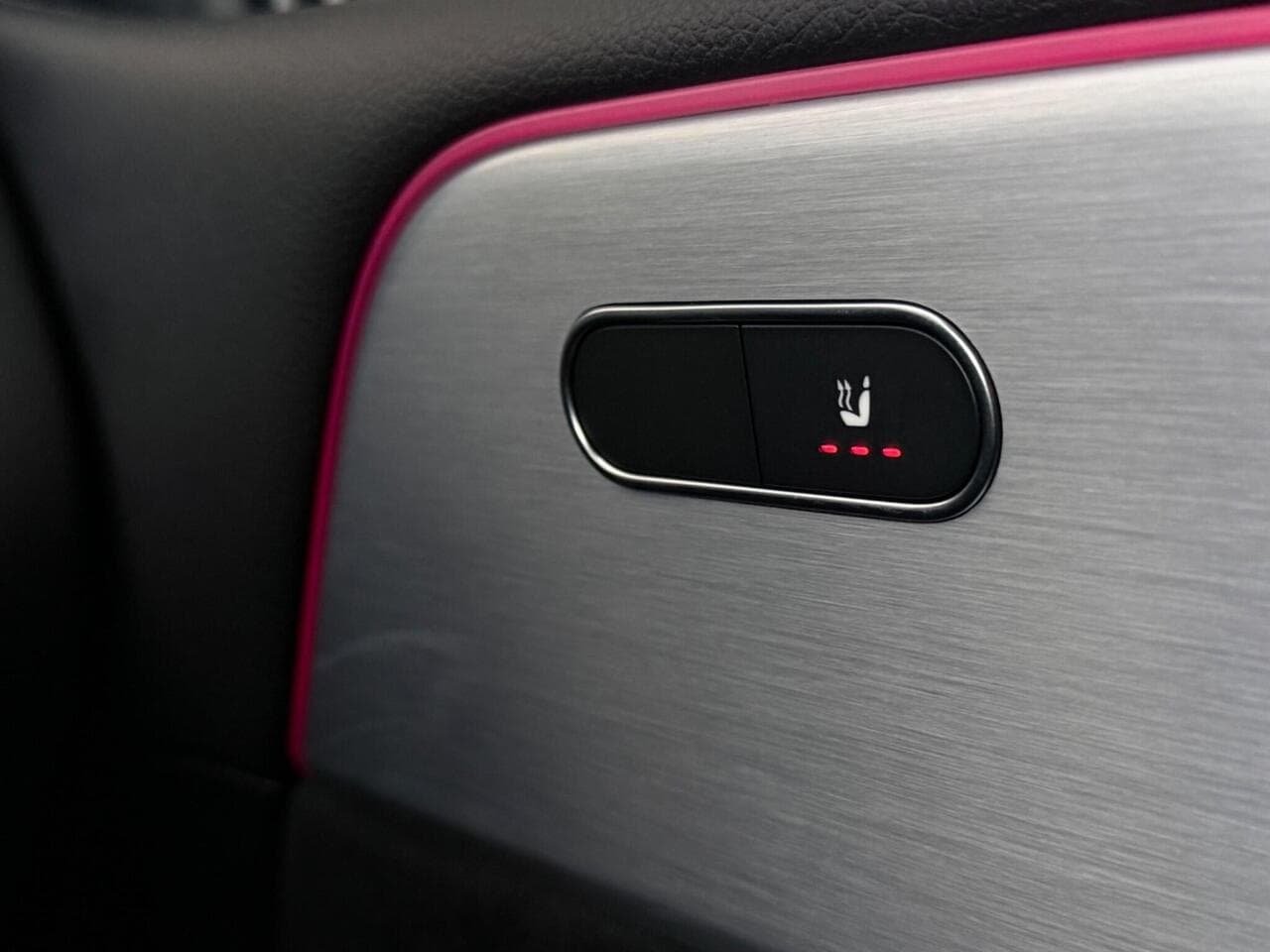 Mercedes-Benz B Class thumbnail Misc Controls