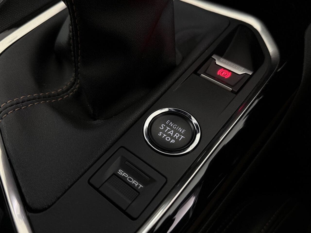 Peugeot 3008 thumbnail Misc Controls